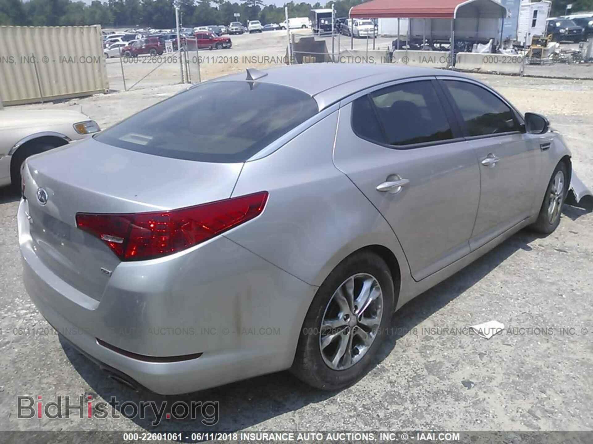 2012 Kia Optima - VIN: 5XXGM4A7XCG064104 - Photo 4