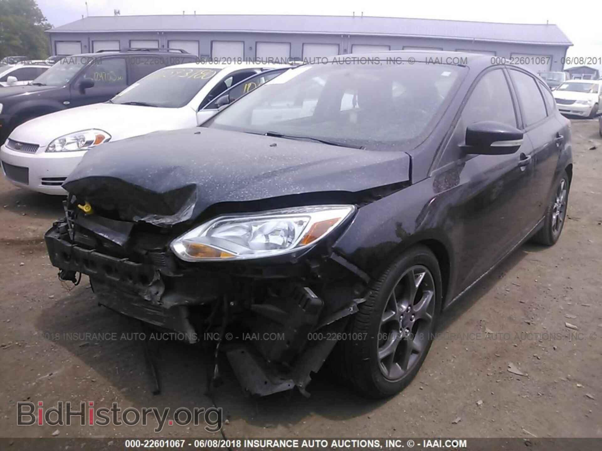 2013 Ford Focus - VIN: 1FADP3K22DL114721 - Photo 2