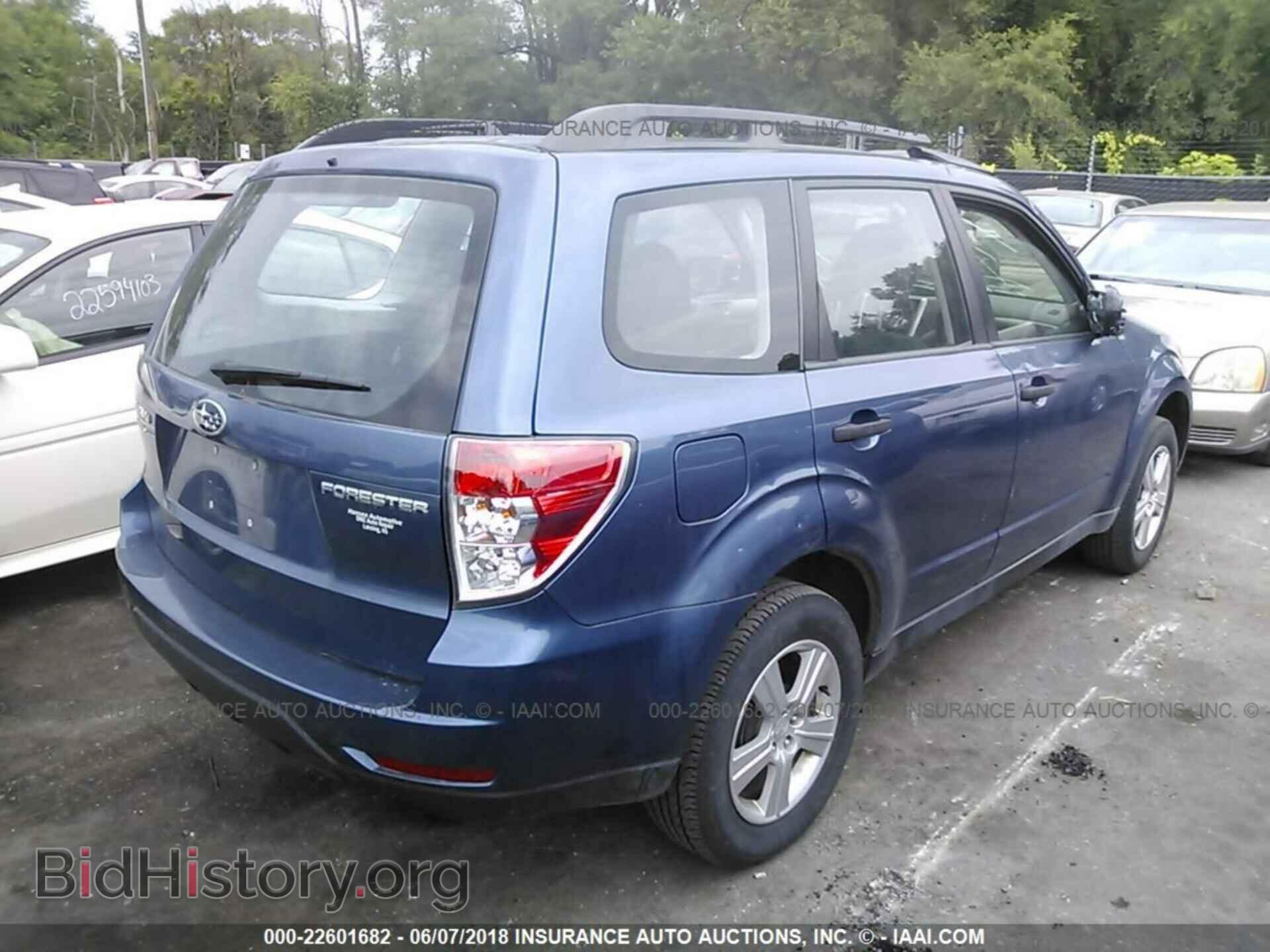 2011 Subaru Forester - VIN: JF2SHBBC2BH734570 - Photo 4