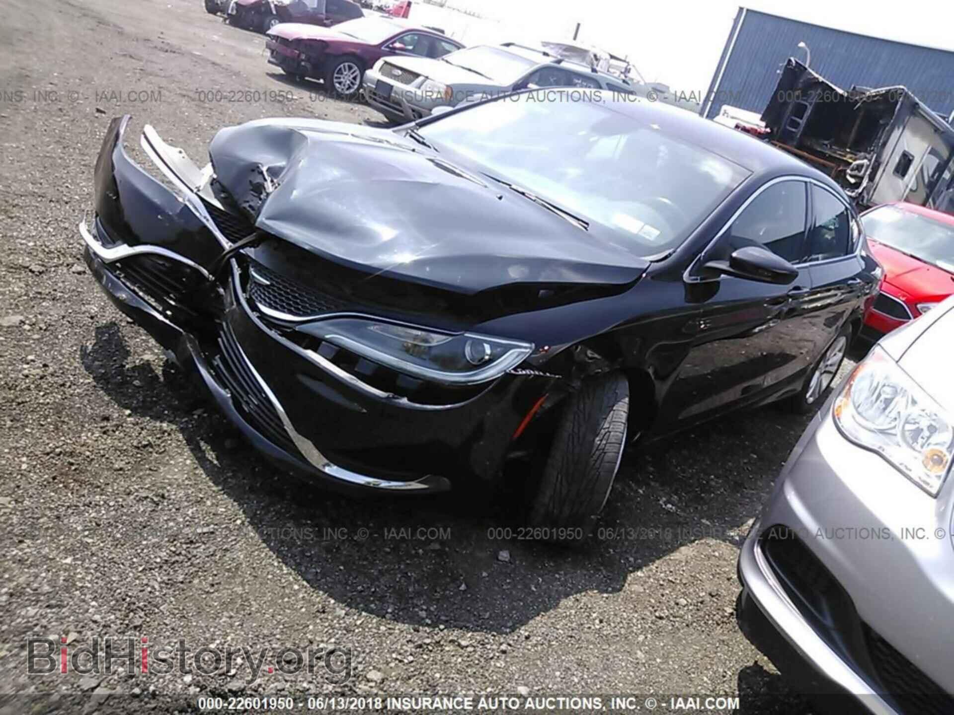 2015 Chrysler 200 - VIN: 1C3CCCAB2FN641866 - Фото 2