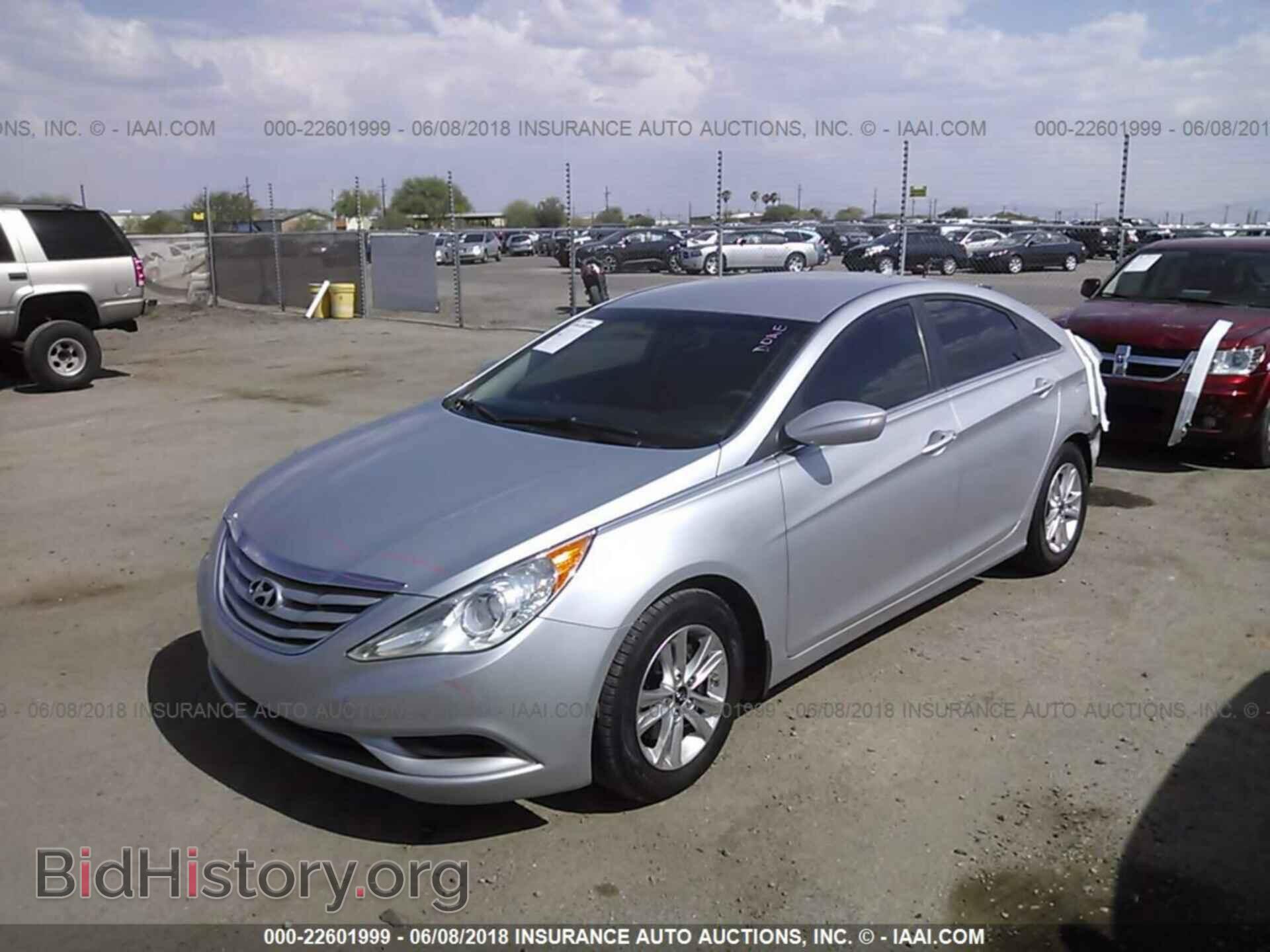 2012 Hyundai Sonata - VIN: 5NPEB4AC6CH344276 - Фото 2