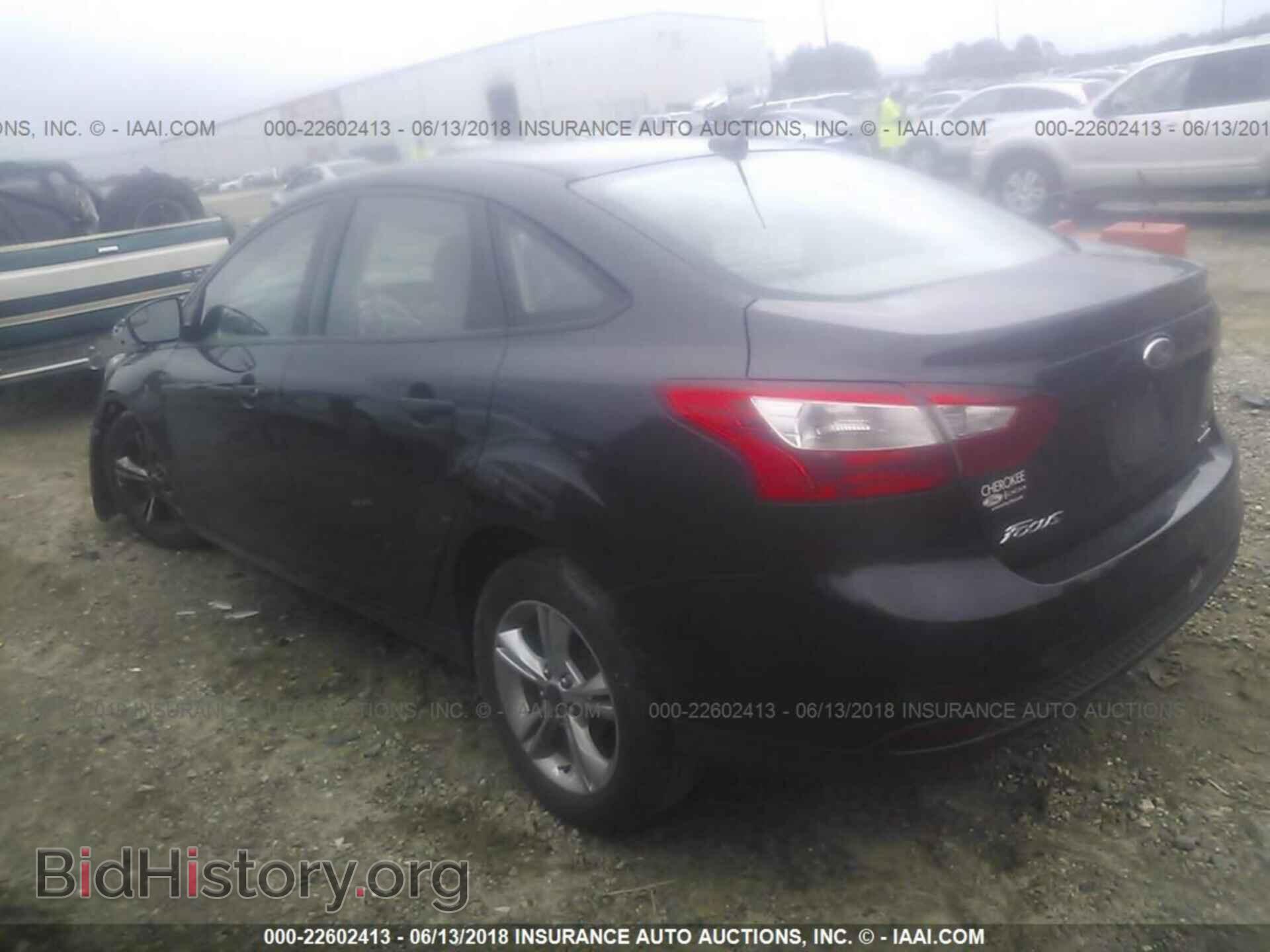 2014 Ford Focus - VIN: 1FADP3F27EL126164 - Photo 3