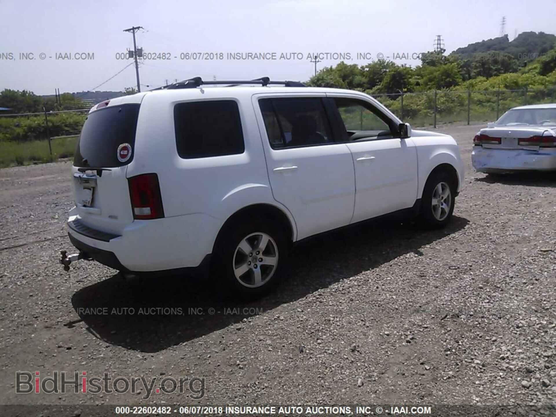 2011 Honda Pilot - VIN: 5FNYF4H42BB048152 - Photo 4
