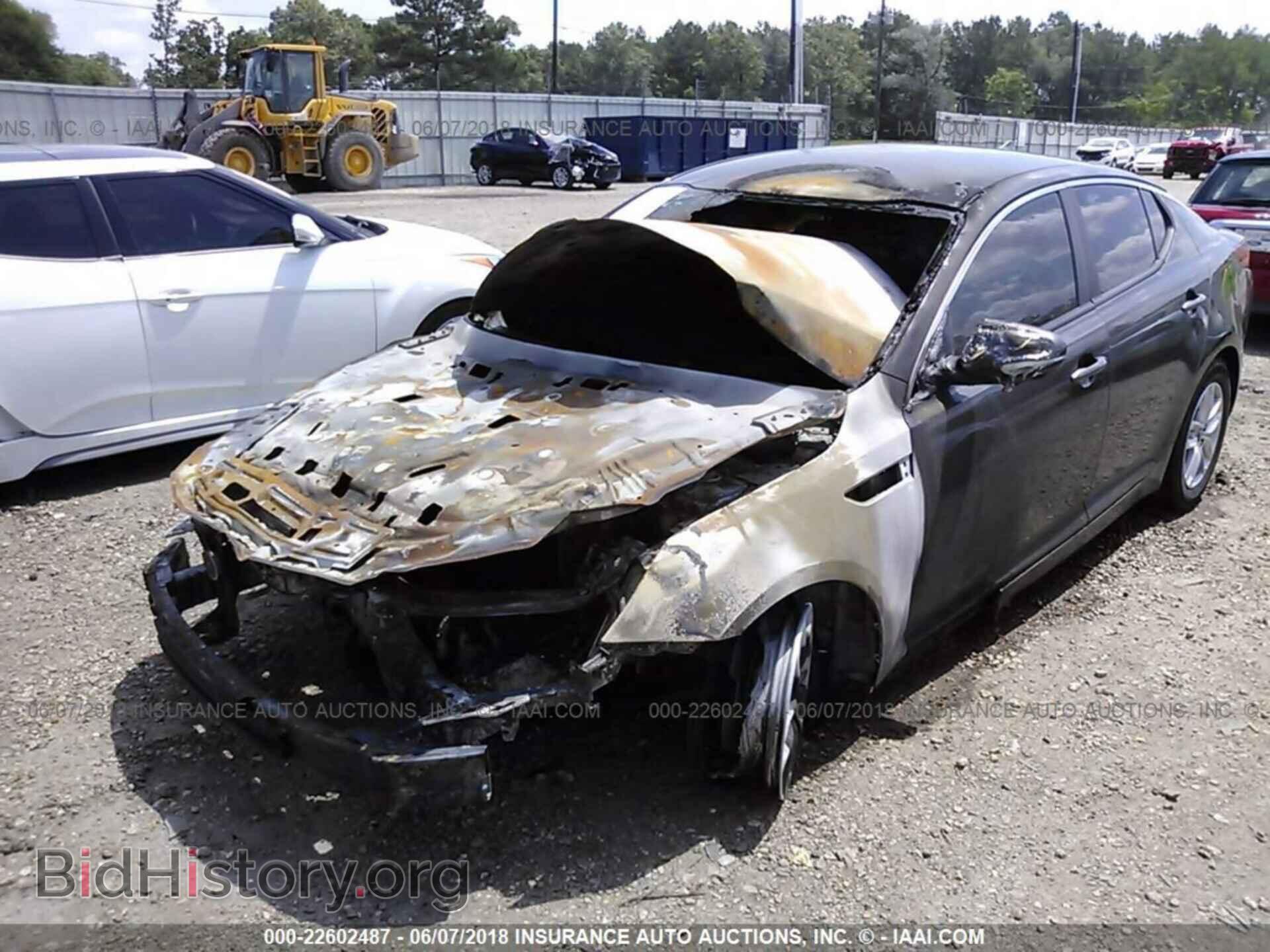2011 Kia Optima - VIN: KNAGM4A79B5142288 - Photo 2