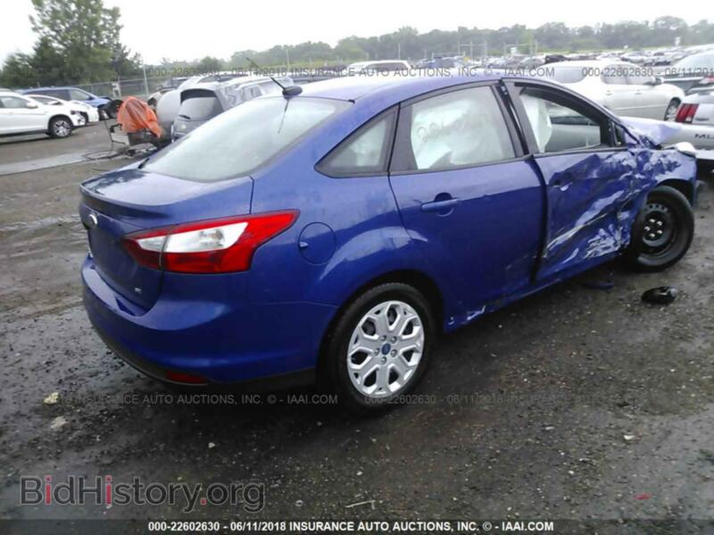 2012 Ford FOCUS (VIN 1FAHP3F29CL354066) — photo 4 of 10