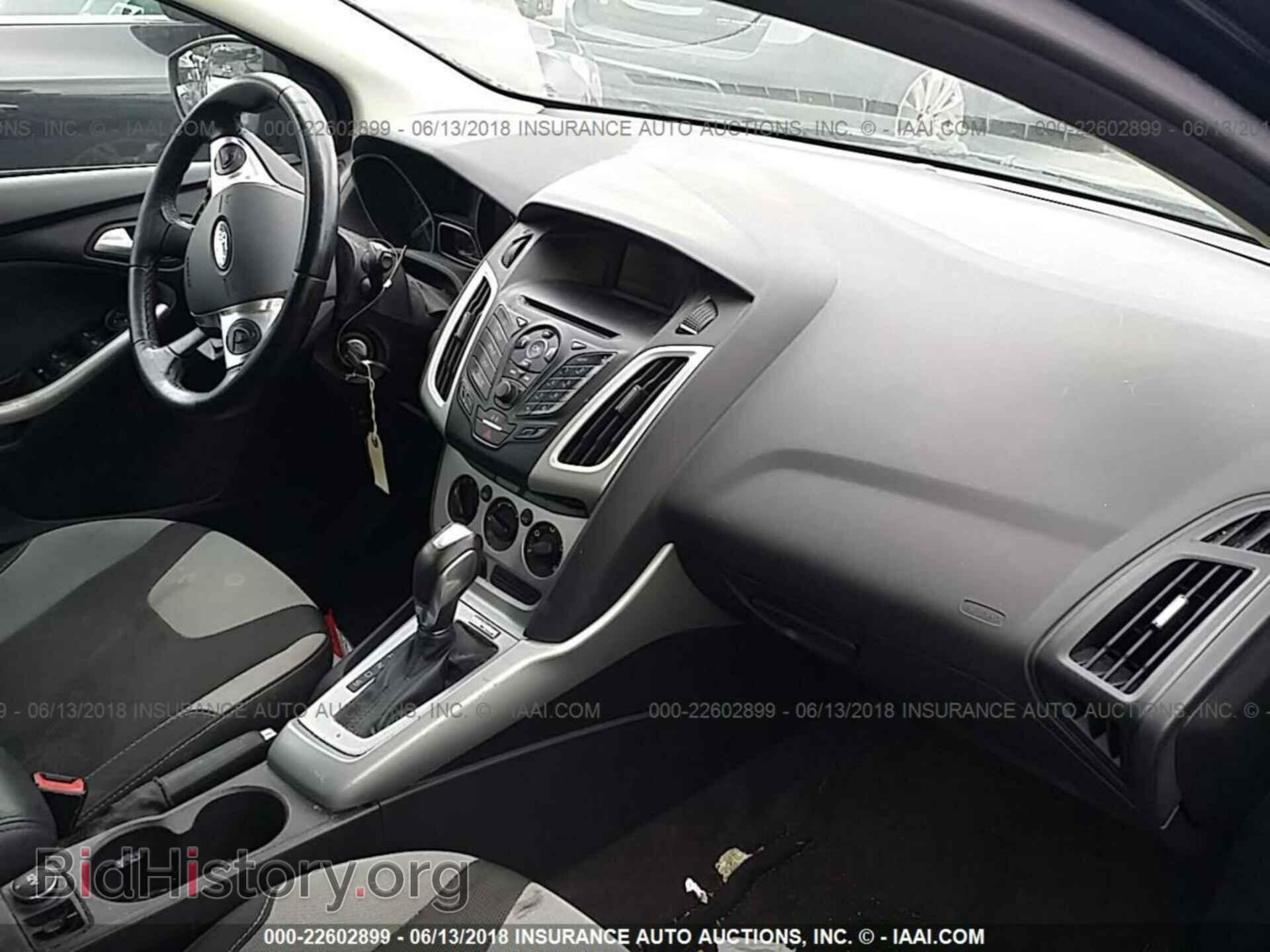 2012 Ford Focus - VIN: 1FAHP3K26CL475773 - Photo 5