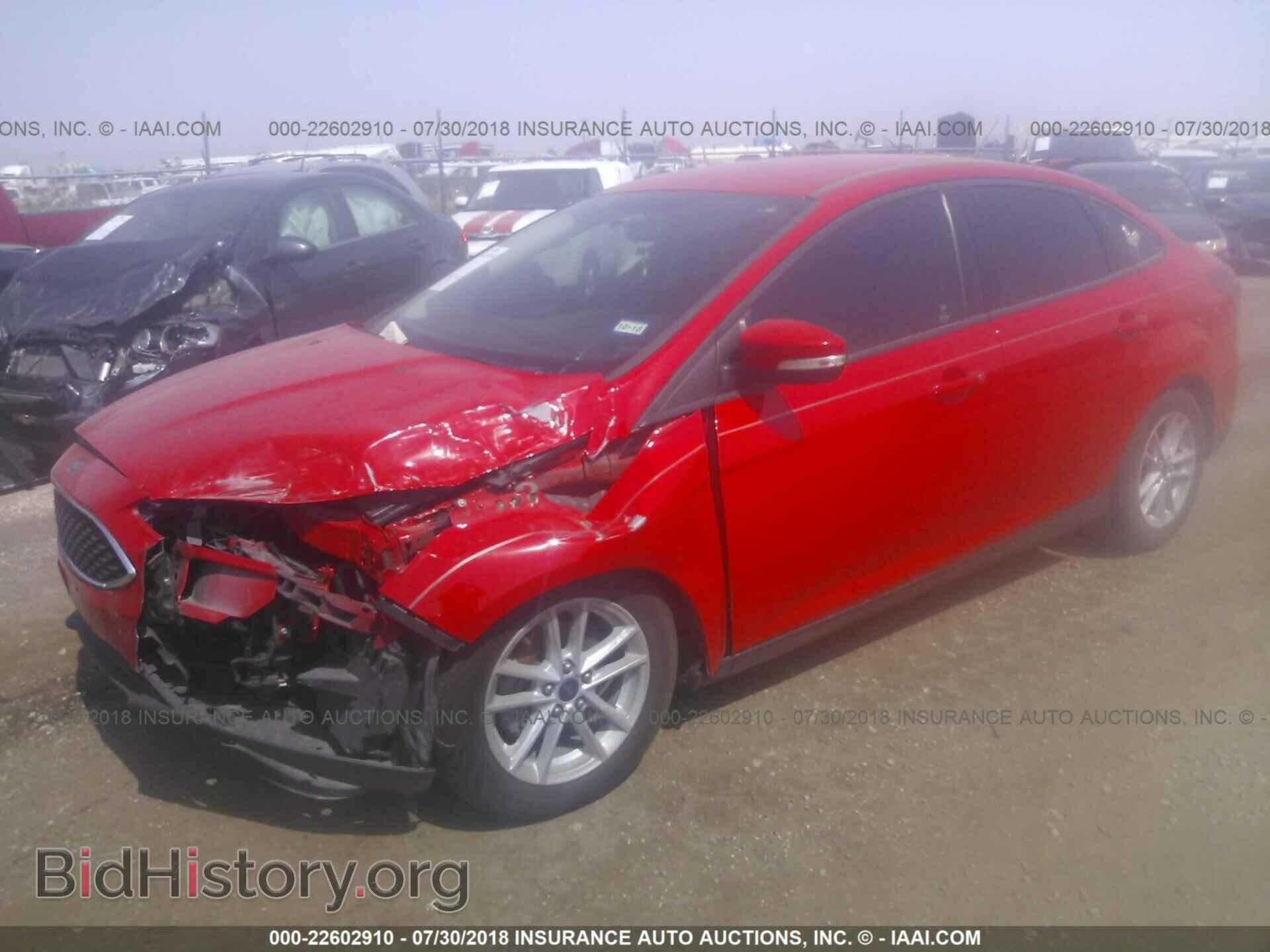 2016 Ford Focus - VIN: 1FADP3F26GL233936 - Photo 2