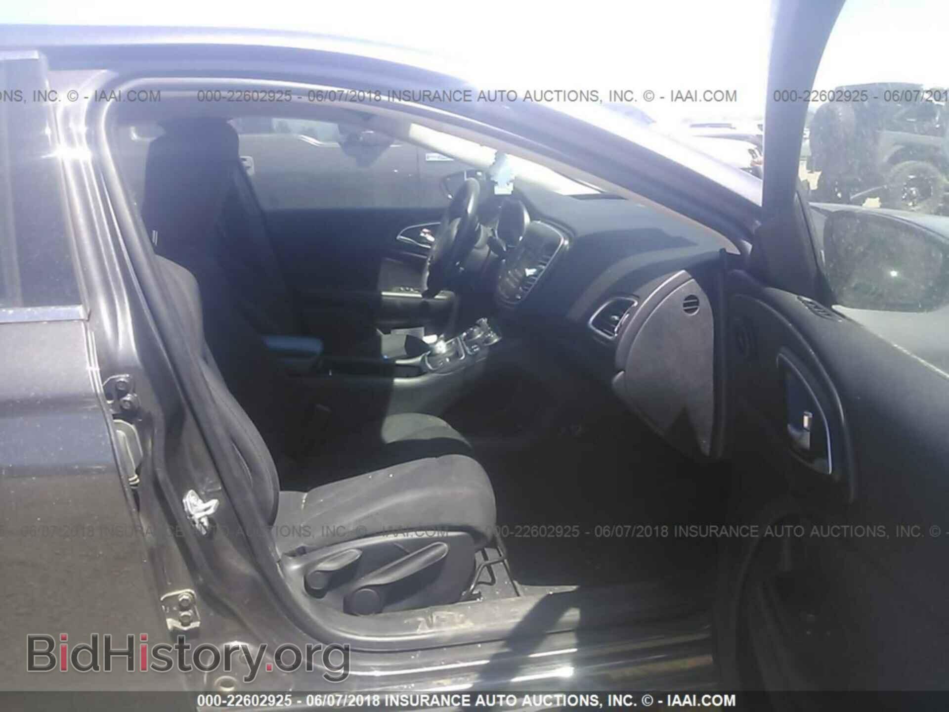 2015 Chrysler 200 - VIN: 1C3CCCAB0FN594272 - Photo 5