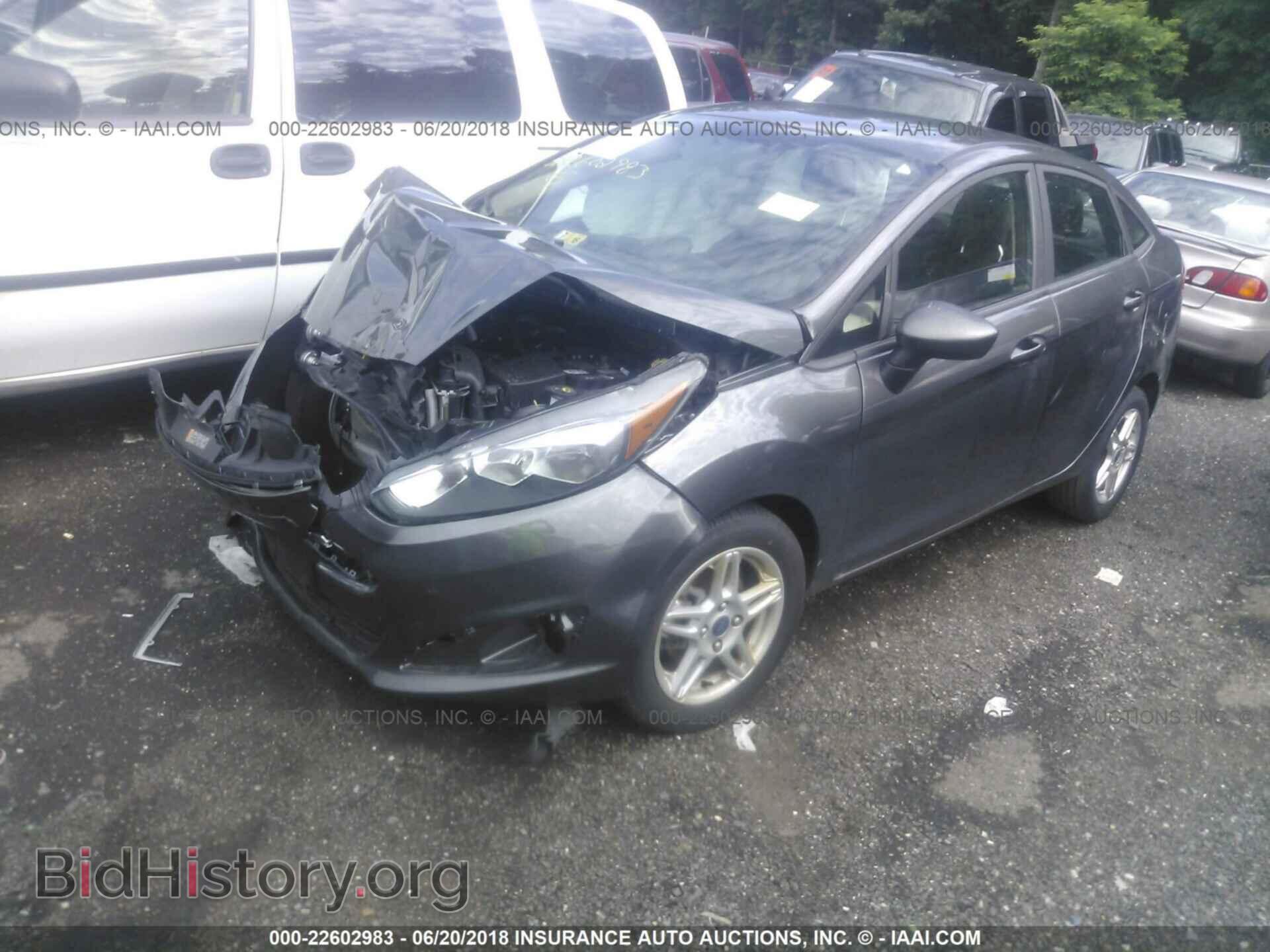 2017 Ford Fiesta - VIN: 3FADP4BJ6HM139882 - Фото 2