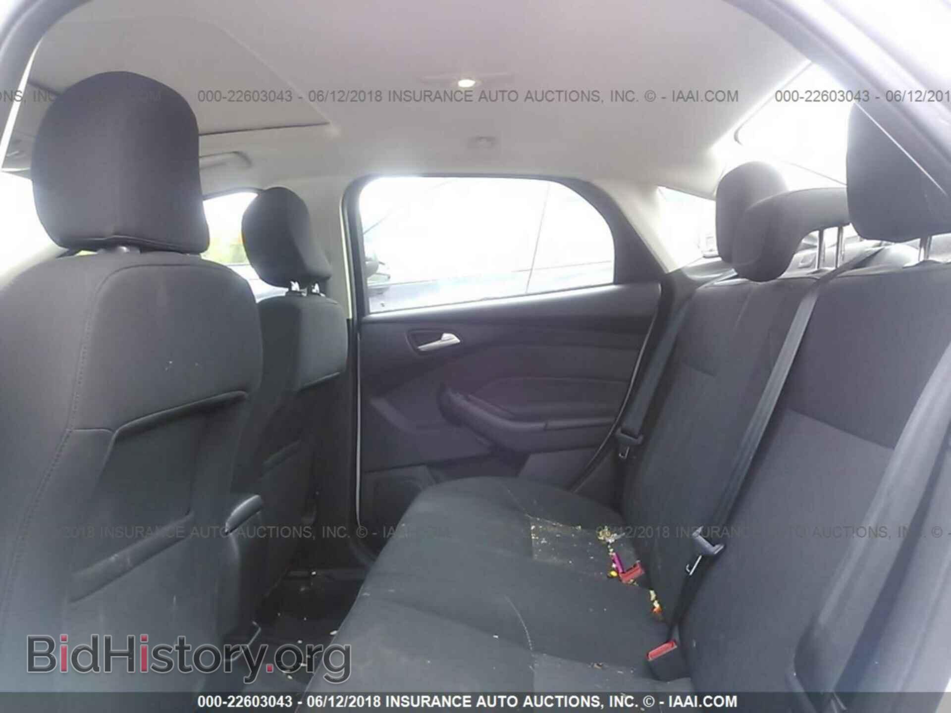 2015 Ford Focus - VIN: 1FADP3F27FL242692 - Photo 8