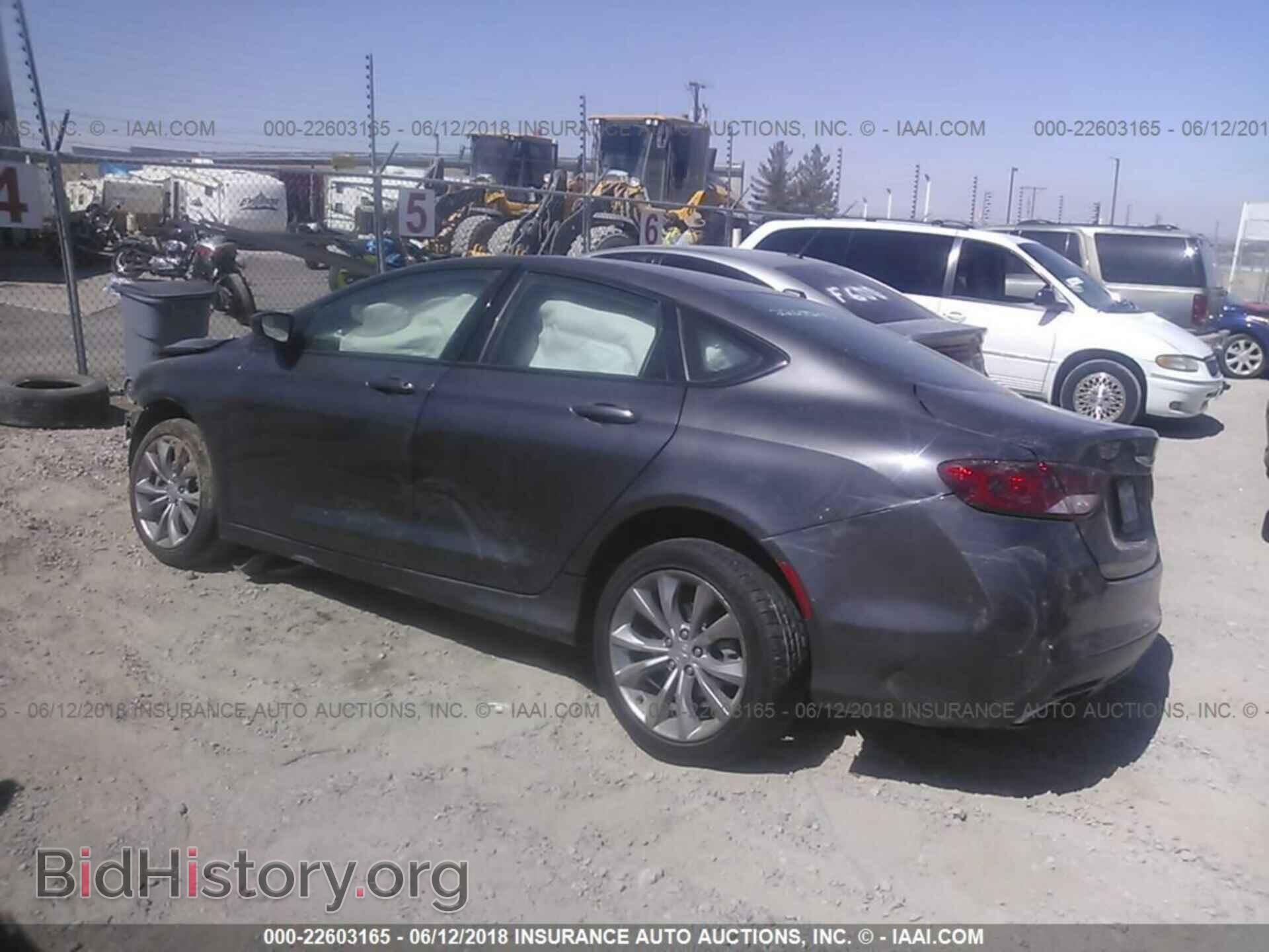 2015 Chrysler 200 - VIN: 1C3CCCBBXFN723536 - Фото 3