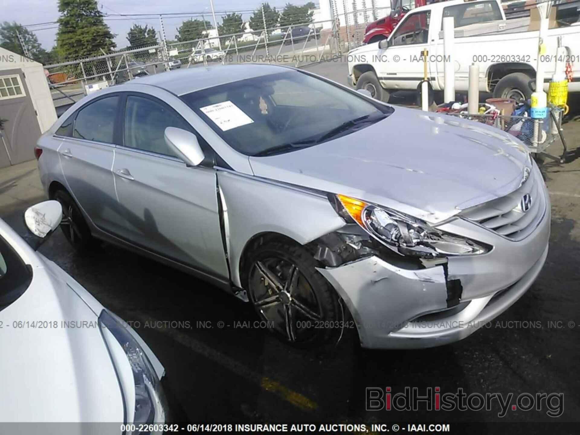 Photo 5NPEB4AC0CH318725 - Hyundai Sonata 2012