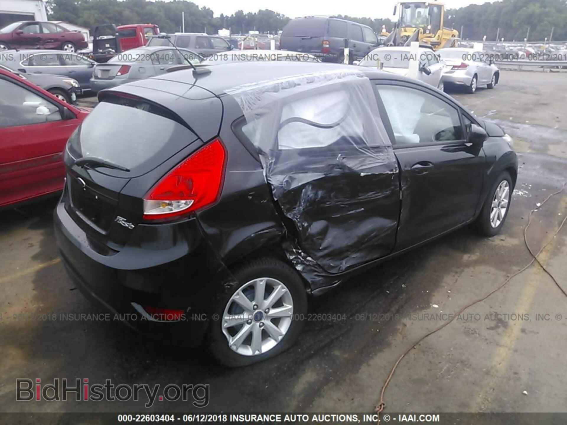 2011 Ford Fiesta - VIN: 3FADP4EJ7BM216164 - Фото 4