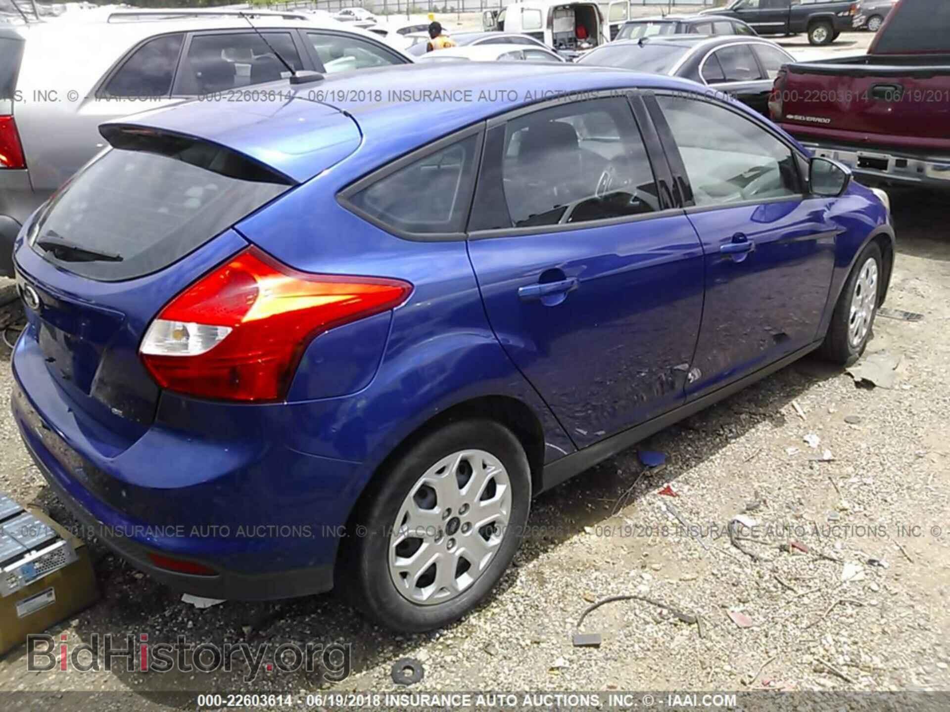 2012 Ford Focus - VIN: 1FAHP3K25CL329719 - Photo 4