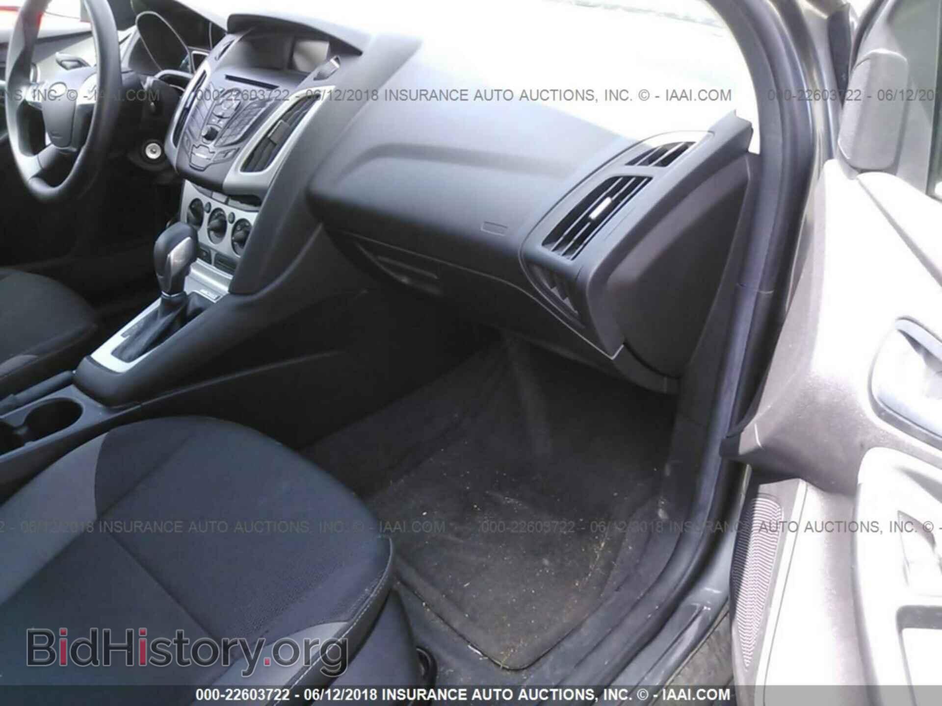 2014 Ford Focus - VIN: 1FADP3F28EL266157 - Фото 5