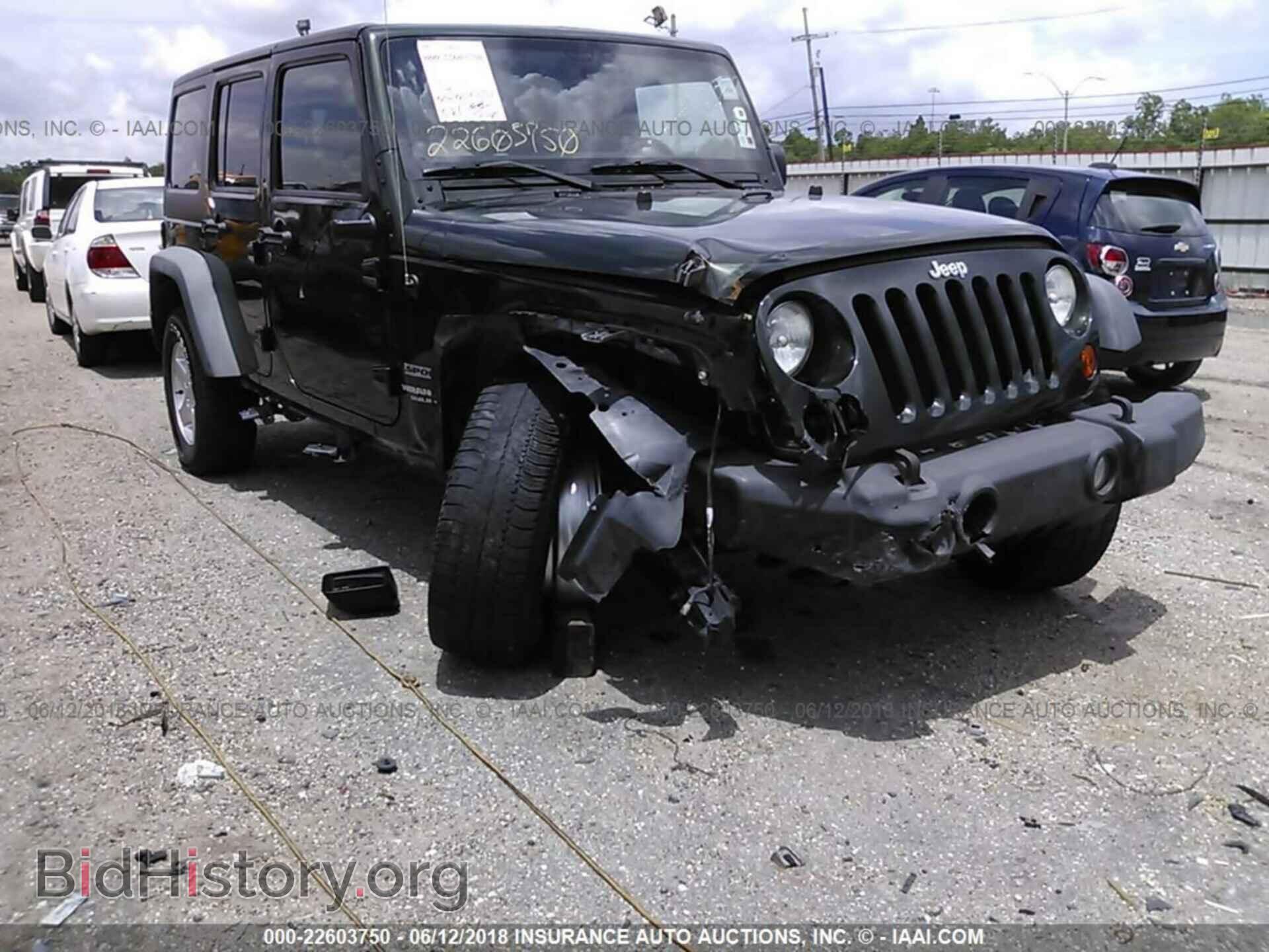2011 Jeep Wrangler - VIN: 1J4BA3H19BL542794 - Фото 6