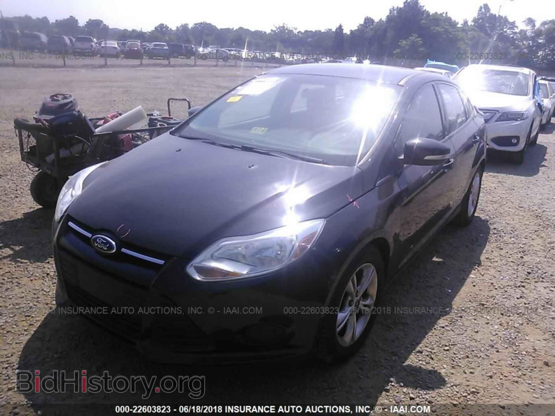 2014 Ford Focus - VIN: 1FADP3F20EL226865 - Photo 2