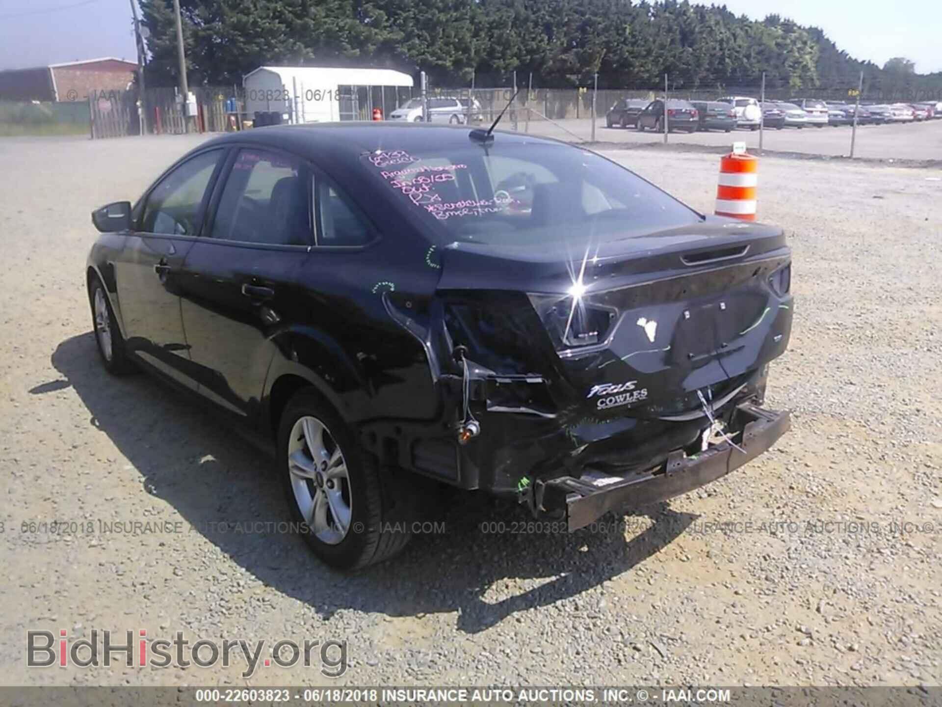 2014 Ford Focus - VIN: 1FADP3F20EL226865 - Photo 3