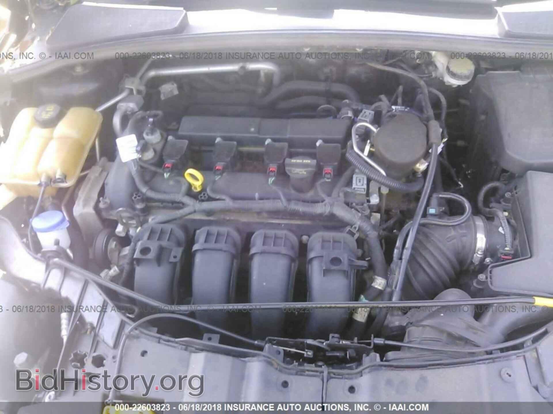 2014 Ford Focus - VIN: 1FADP3F20EL226865 - Photo 10