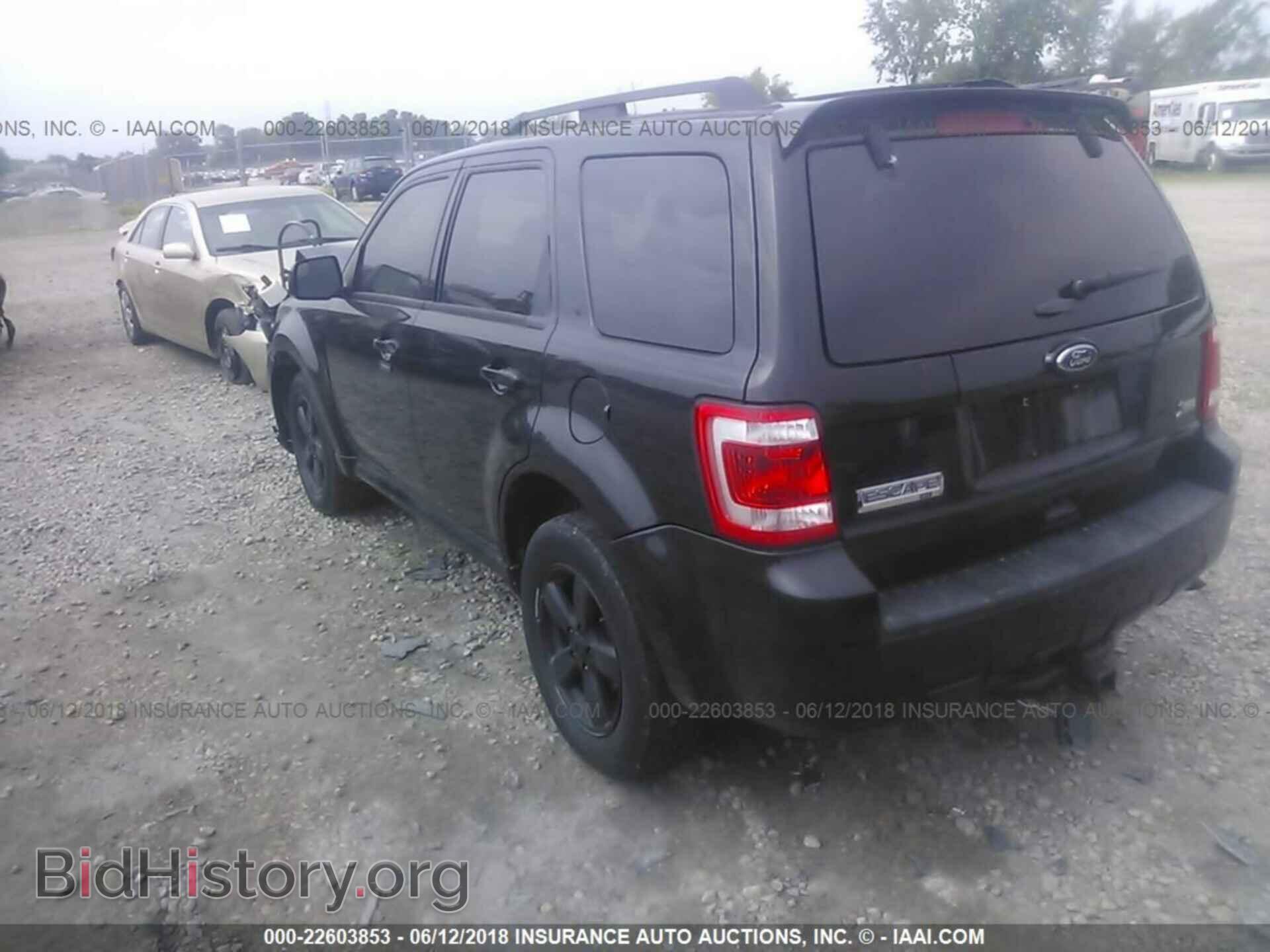 2011 Ford Escape - VIN: 1FMCU9DG9BKB39673 - Фото 3