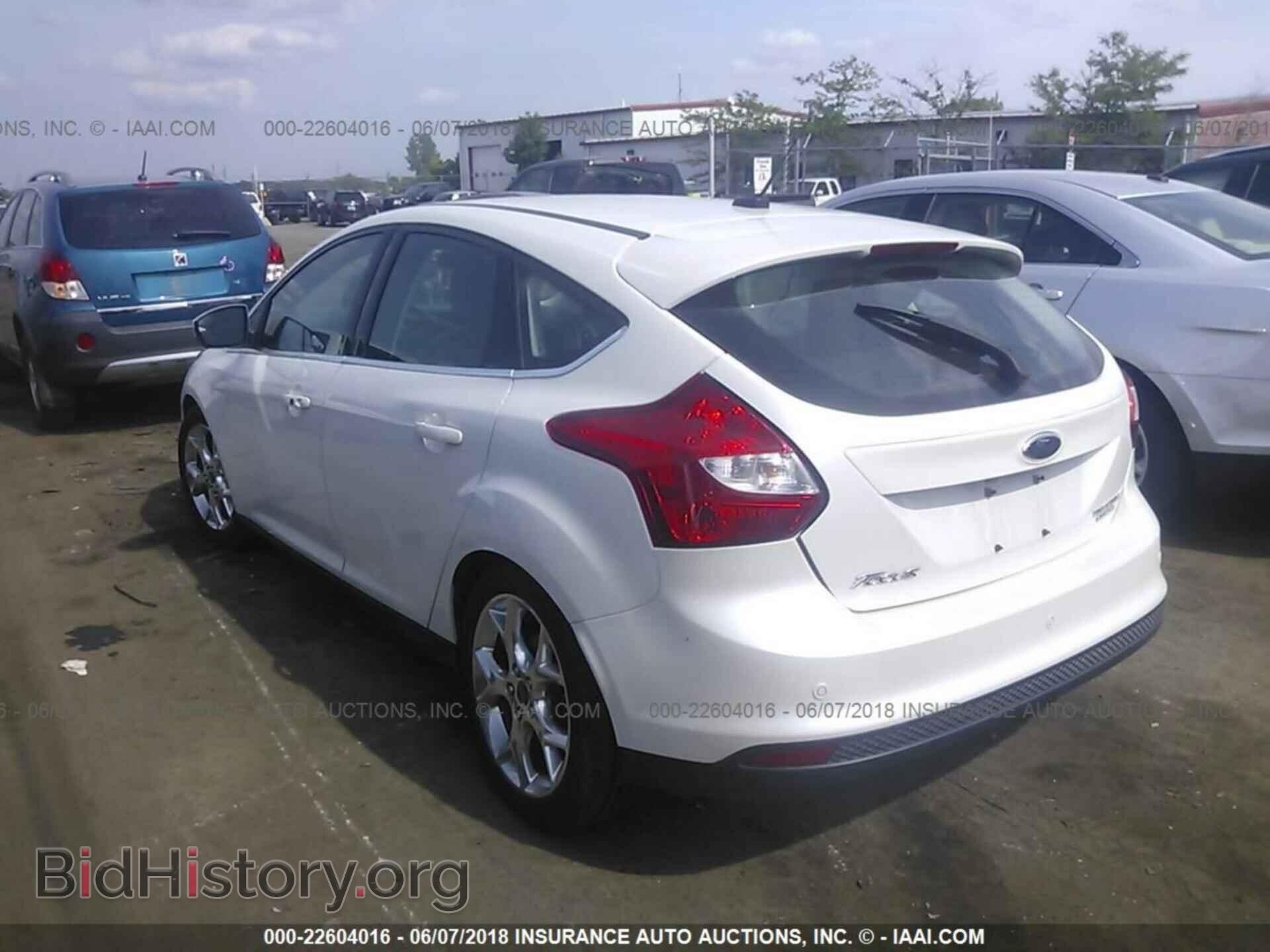 2014 Ford Focus - VIN: 1FADP3N25EL206807 - Фото 3