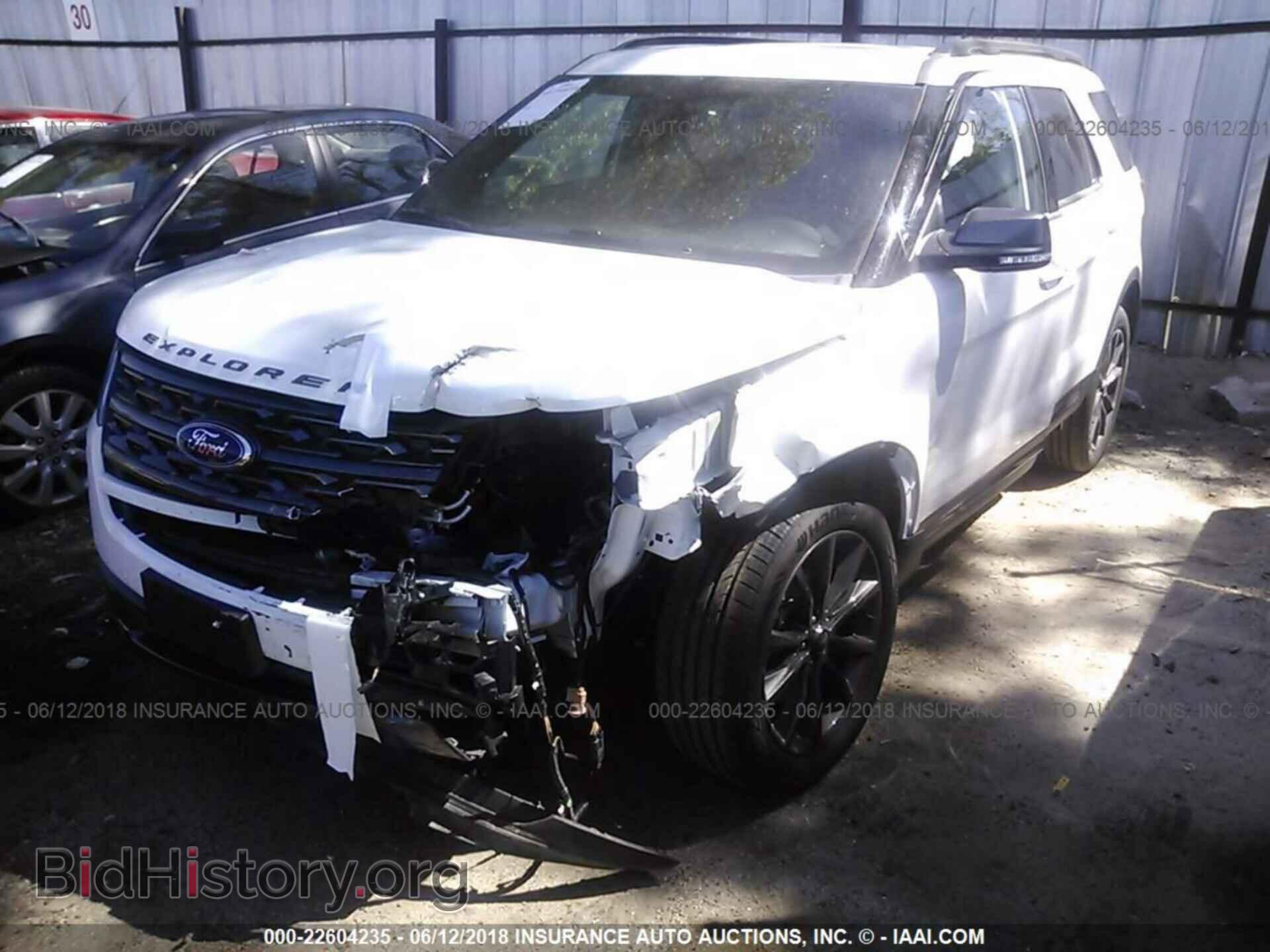 2018 Ford Explorer - VIN: 1FM5K8D82JGB31210 - Photo 2