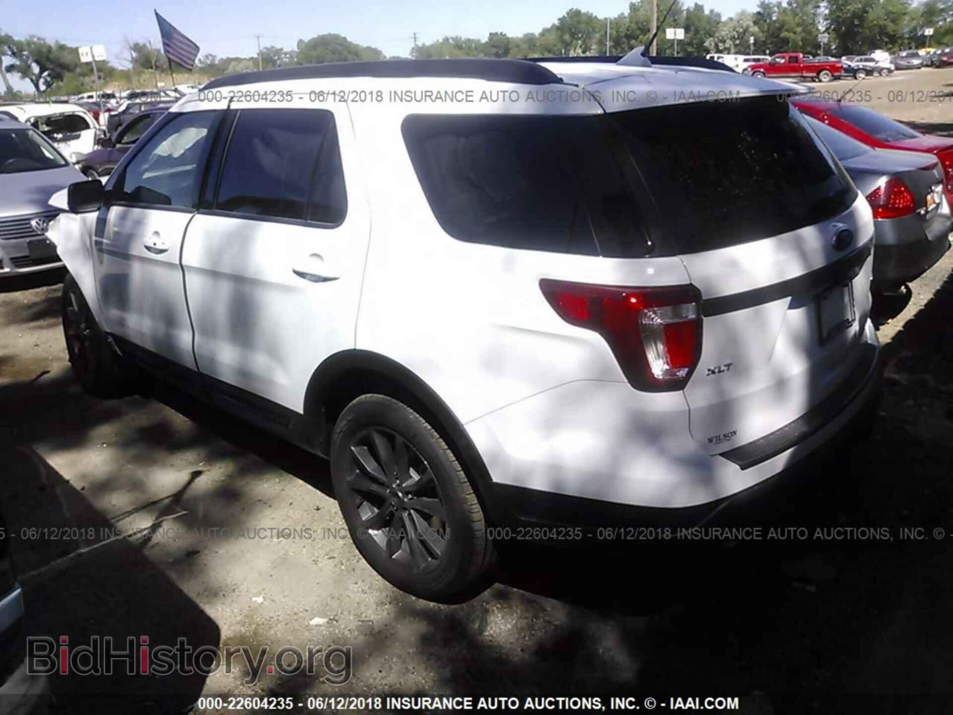 2018 Ford Explorer - VIN: 1FM5K8D82JGB31210 - Photo 3