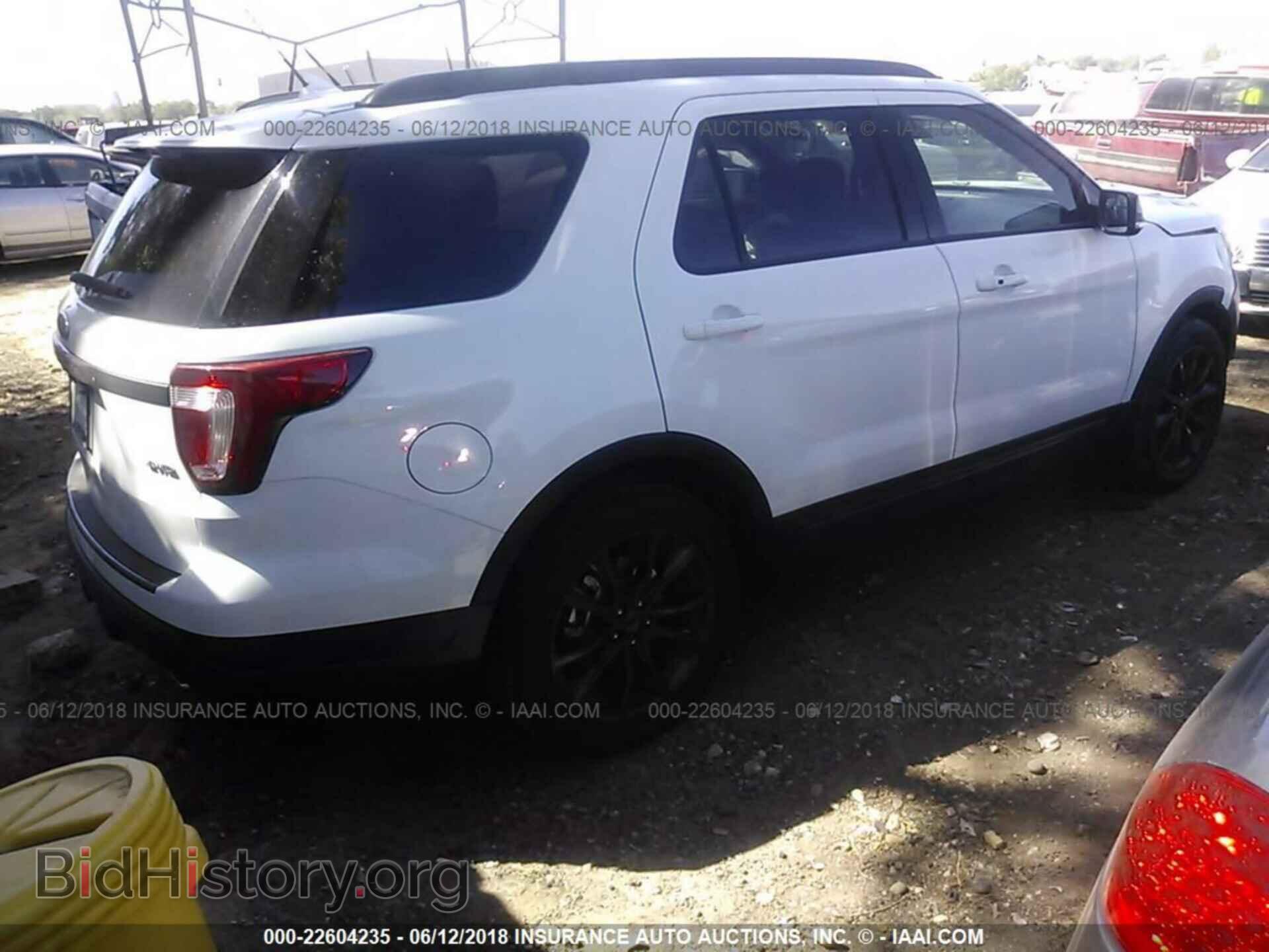 2018 Ford Explorer - VIN: 1FM5K8D82JGB31210 - Photo 4