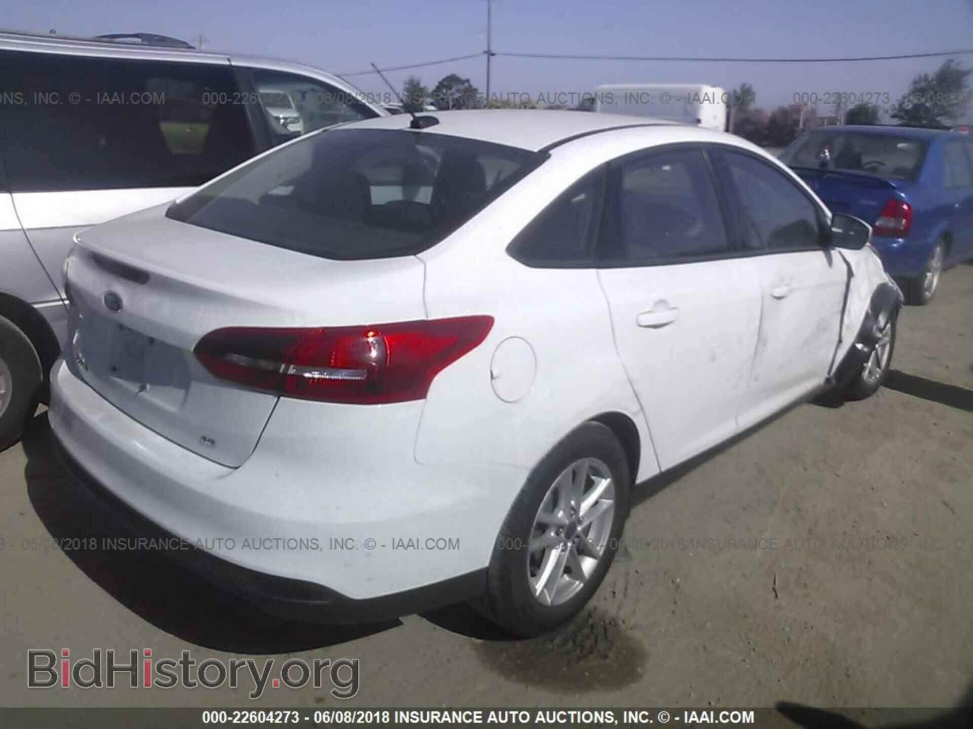 2016 Ford Focus - VIN: 1FADP3F25GL268791 - Фото 4