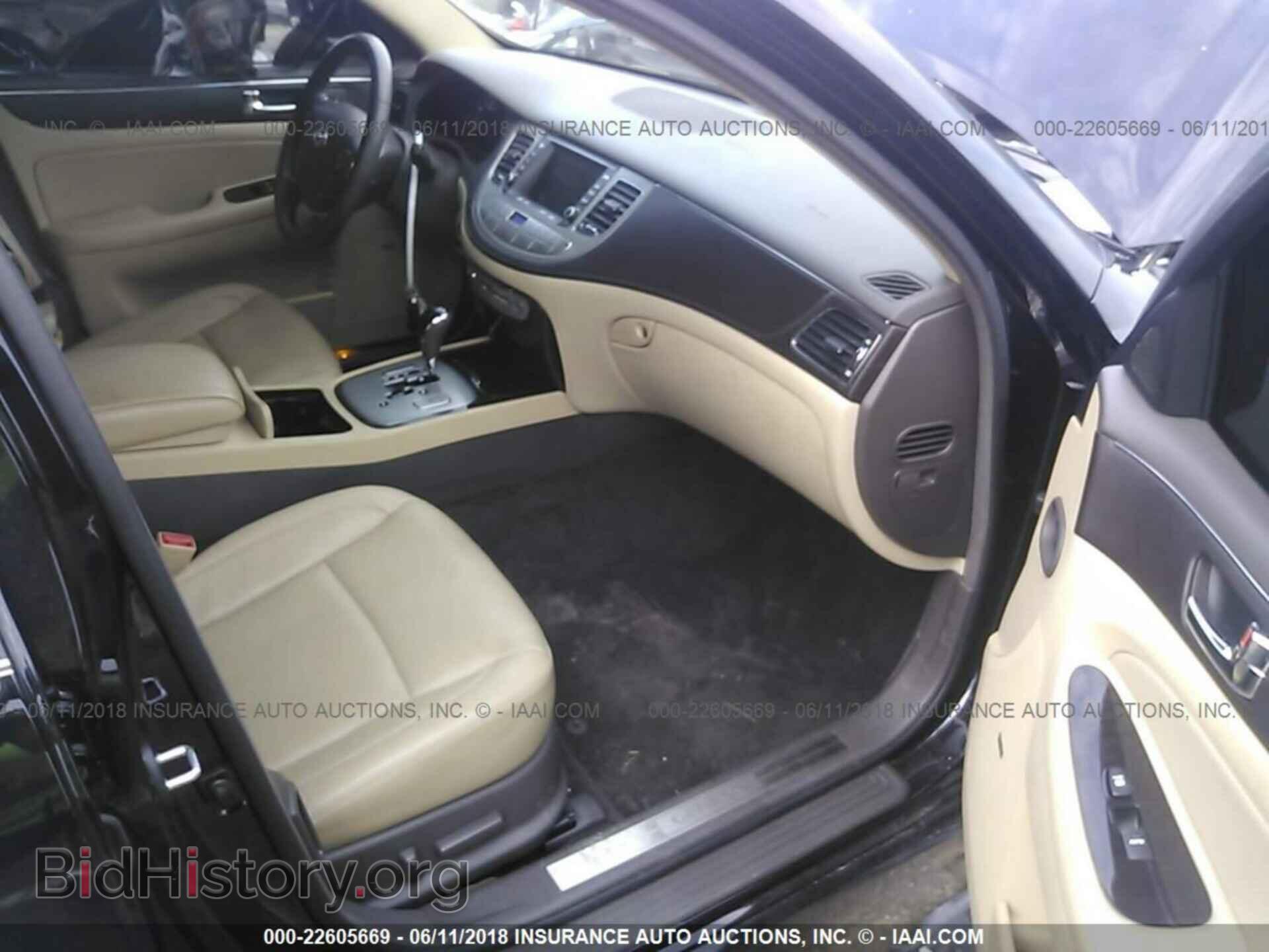 2011 Hyundai Genesis - VIN: KMHGC4DE6BU141228 - Фото 5