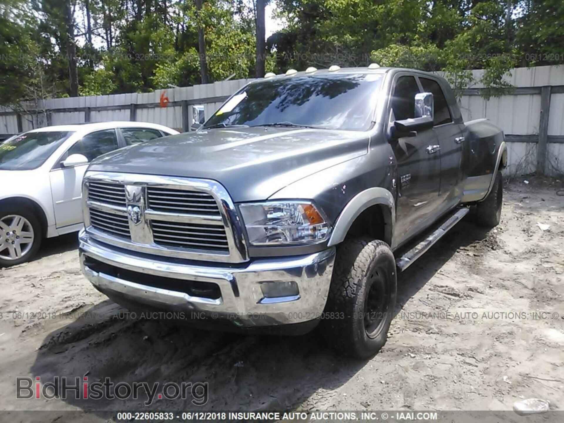 2011 Dodge Ram 3500 - VIN: 3D73Y4HL7BG625205 - Фото 2