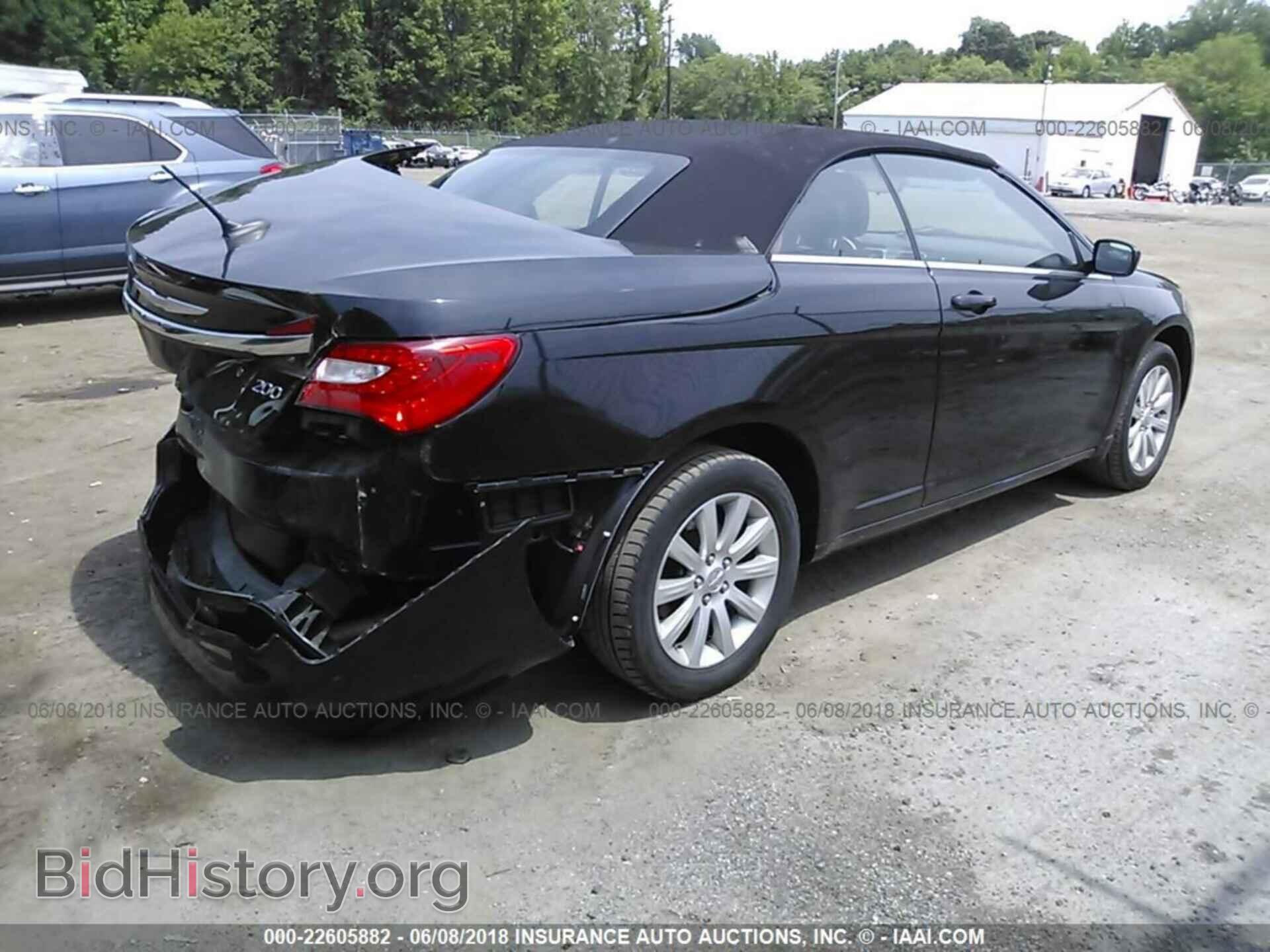 2014 Chrysler 200 - VIN: 1C3BCBEB3EN158336 - Фото 4