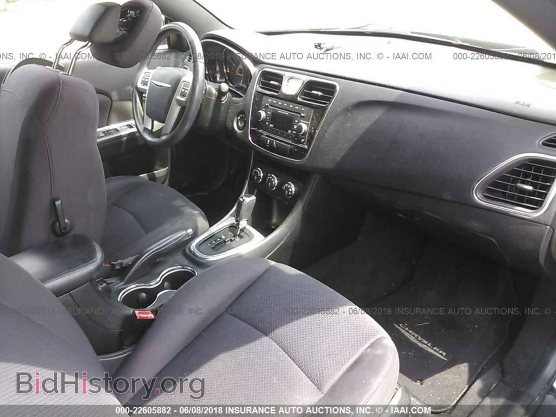 2014 Chrysler 200 - VIN: 1C3BCBEB3EN158336 - Фото 5