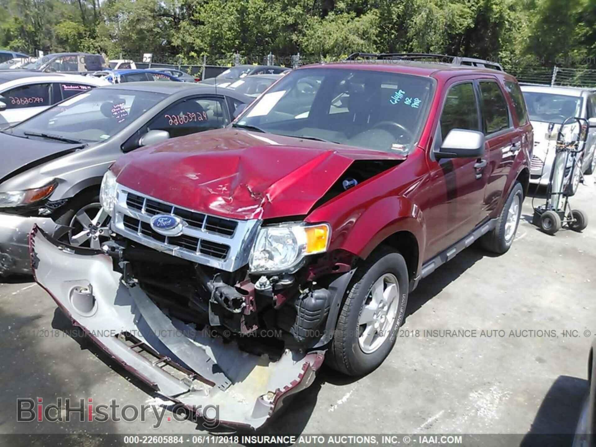 2012 Ford Escape - VIN: 1FMCU9D7XCKB83926 - Photo 2