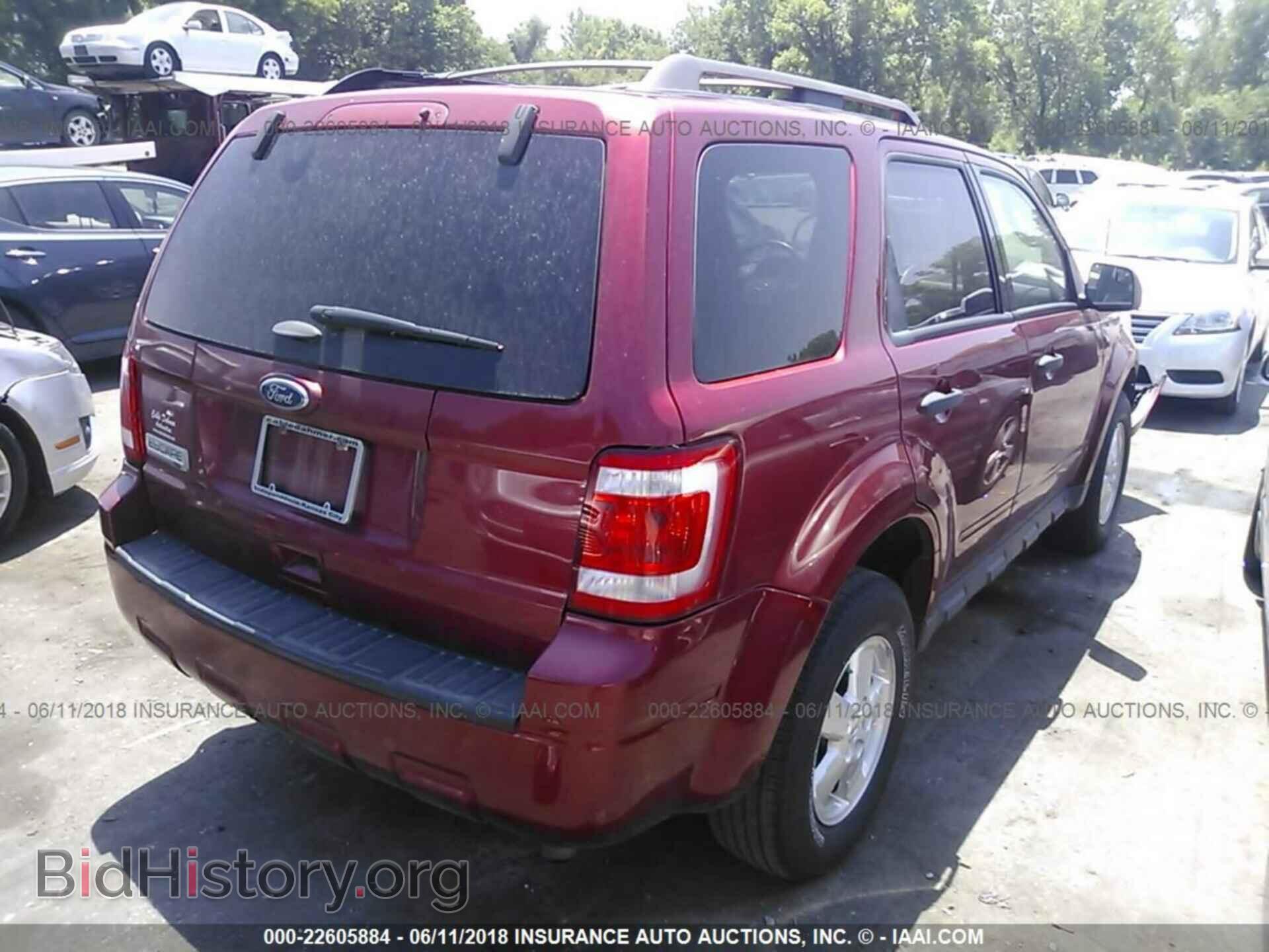 2012 Ford Escape - VIN: 1FMCU9D7XCKB83926 - Photo 4