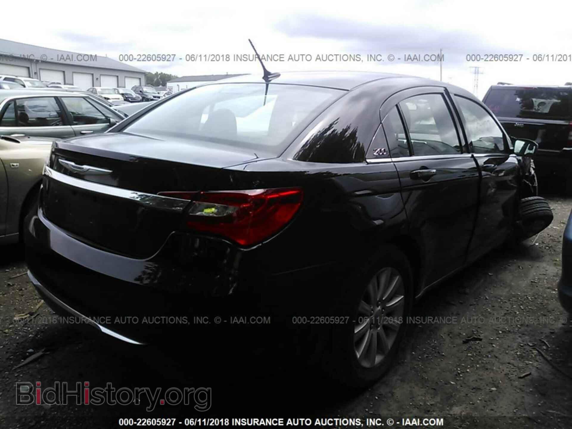 2013 Chrysler 200 - VIN: 1C3CCBBB6DN601537 - Фото 4