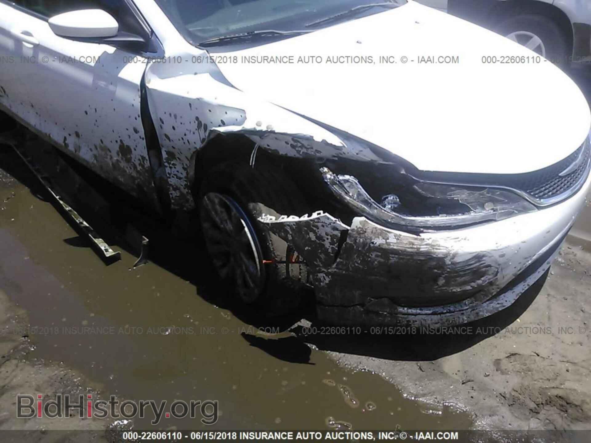 2015 Chrysler 200 - VIN: 1C3CCCAB8FN636817 - Photo 6