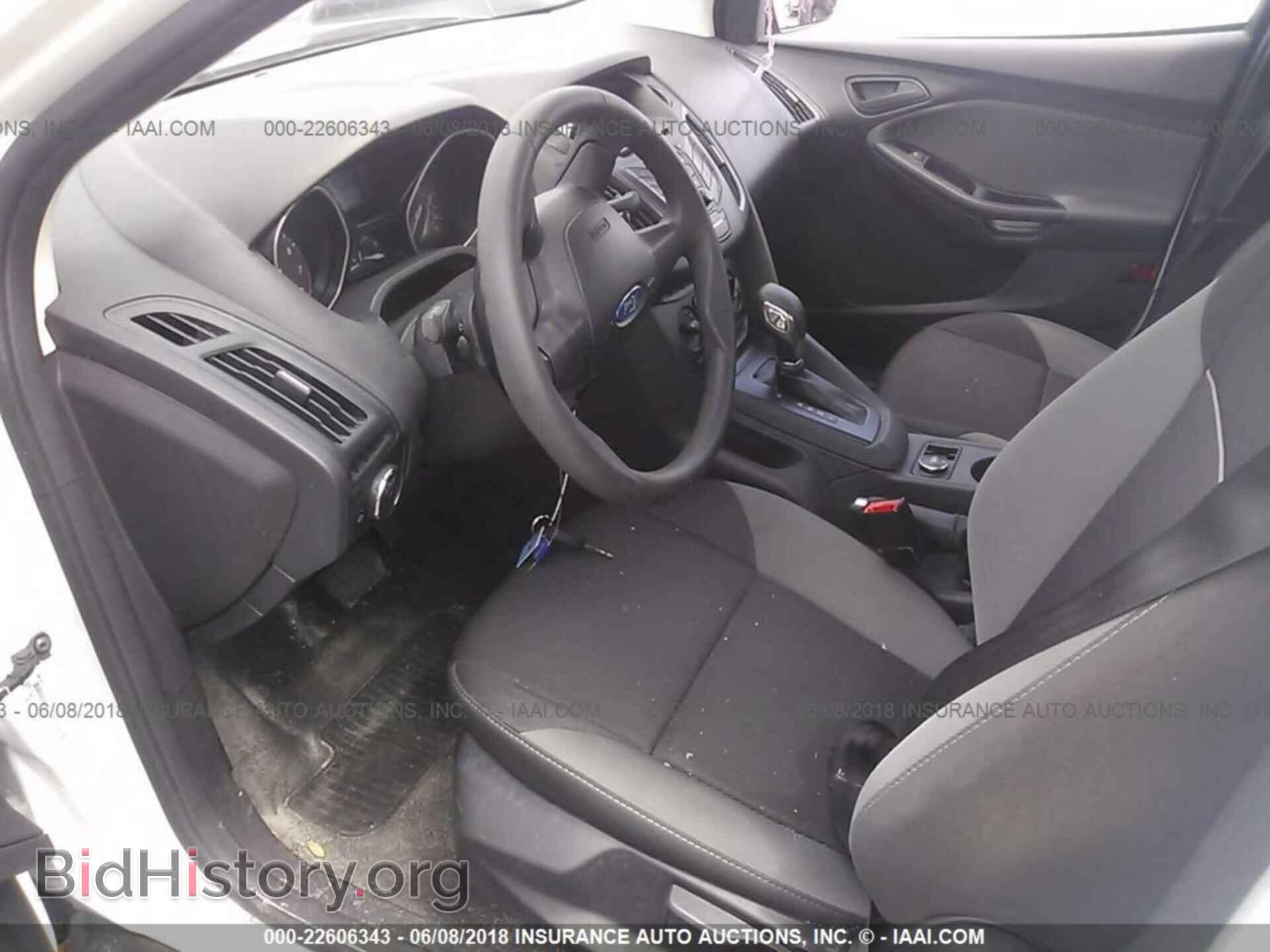 2012 Ford Focus - VIN: 1FAHP3E20CL447737 - Photo 5