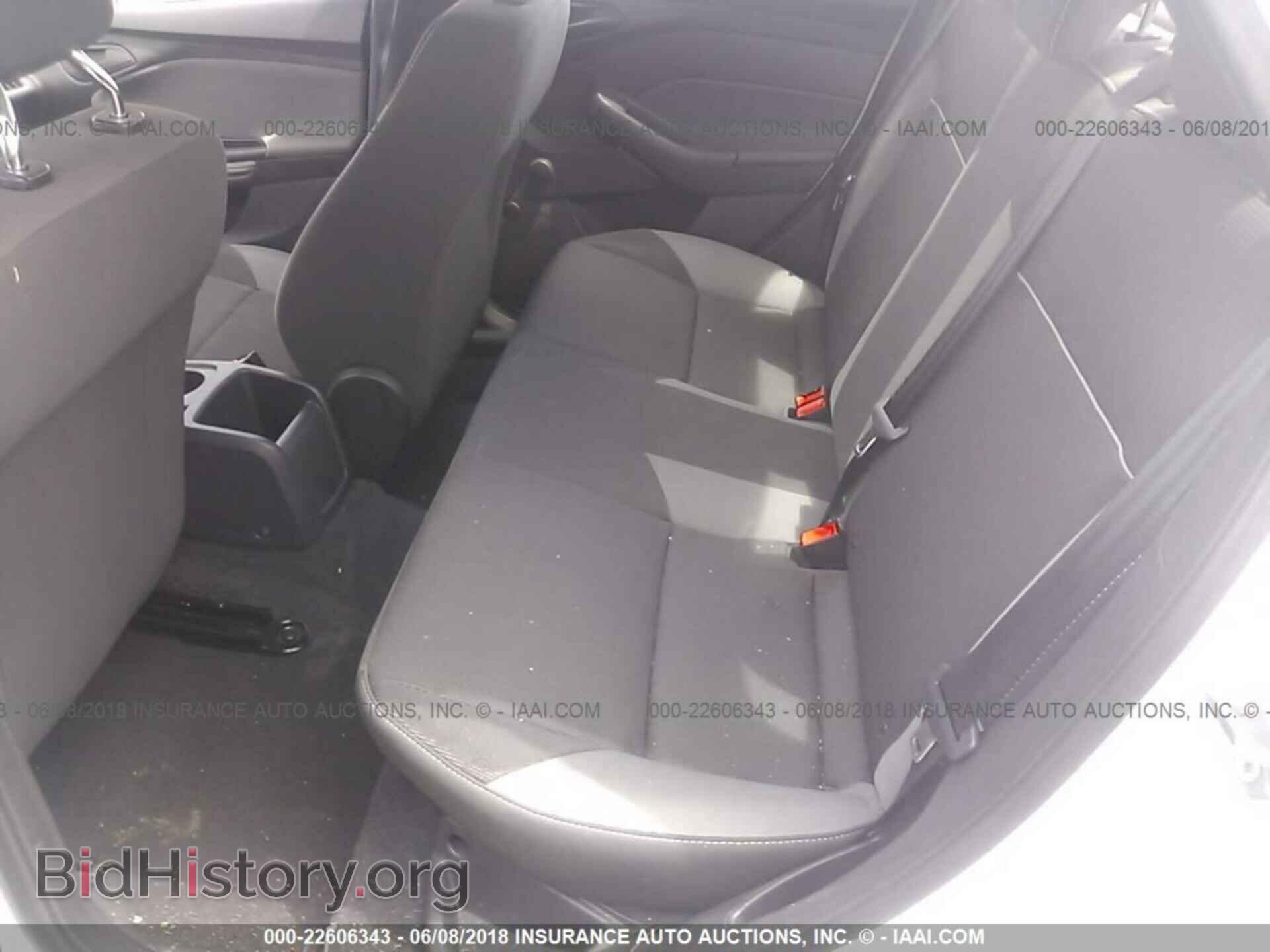 2012 Ford Focus - VIN: 1FAHP3E20CL447737 - Photo 8