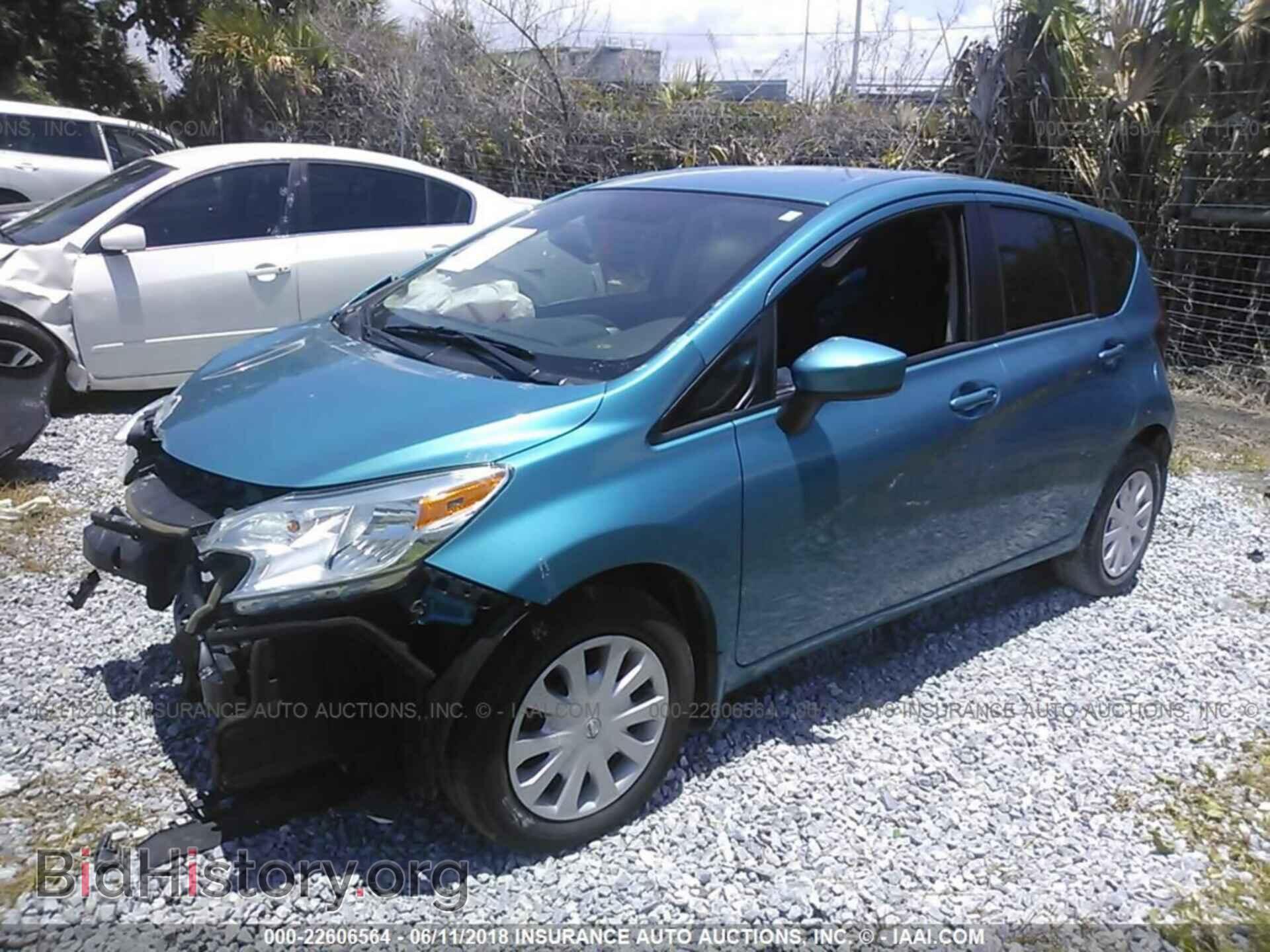 2016 Nissan Versa note - VIN: 3N1CE2CP0GL375504 - Фото 2