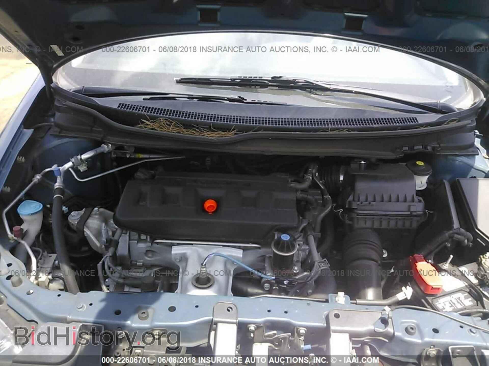 2012 Honda Civic - VIN: 2HGFB2F50CH533907 - Photo 10