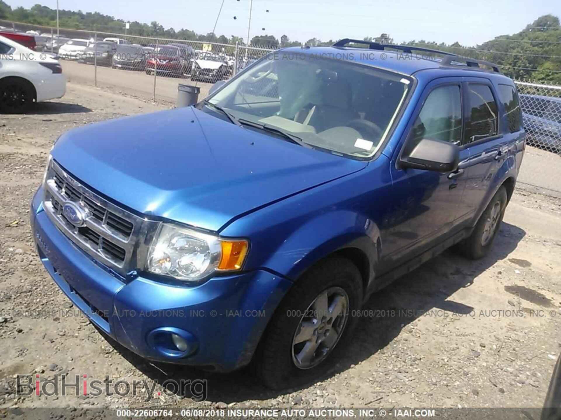 2011 Ford Escape - VIN: 1FMCU0DG0BKC43285 - Фото 2