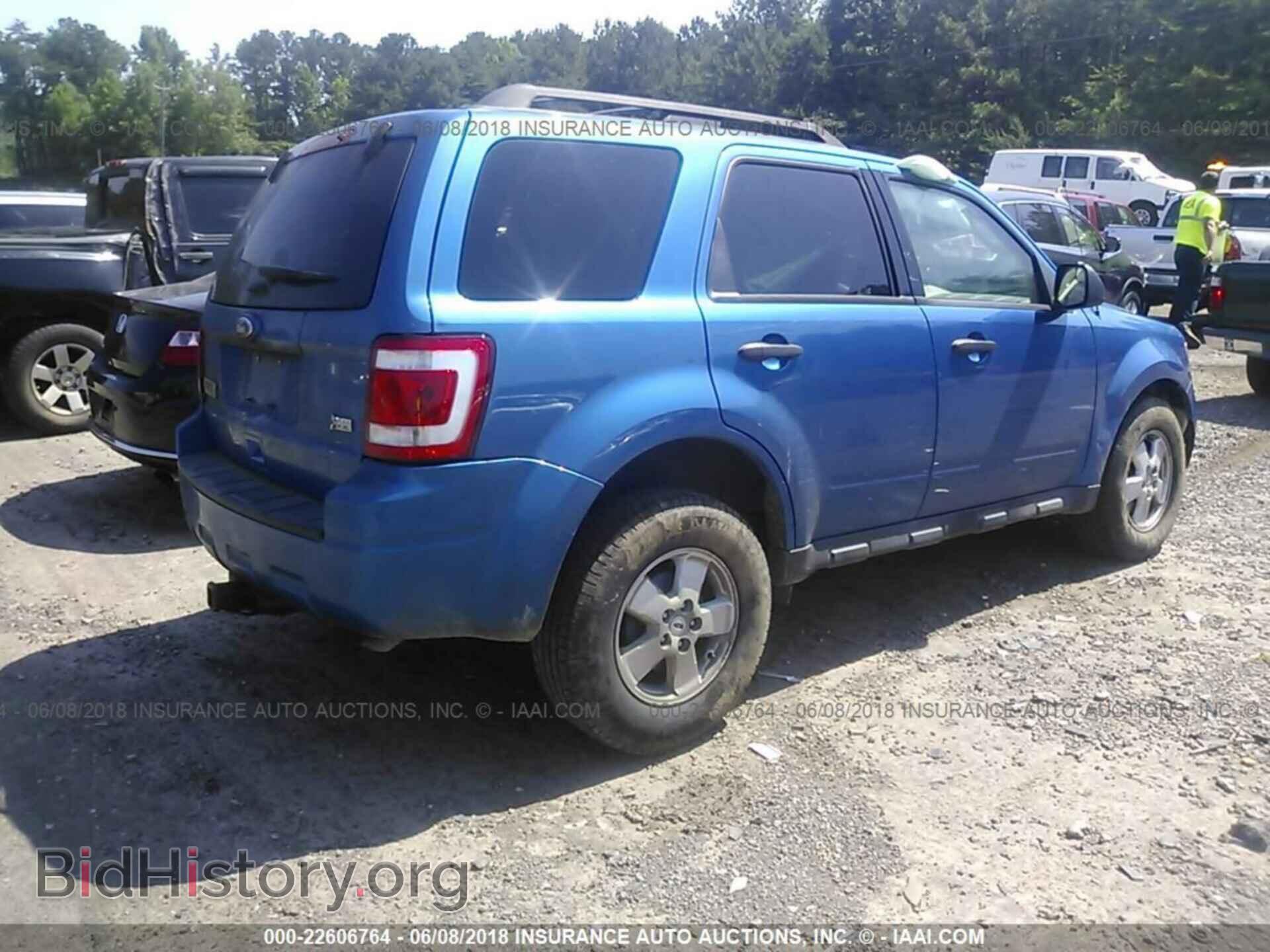2011 Ford Escape - VIN: 1FMCU0DG0BKC43285 - Фото 4