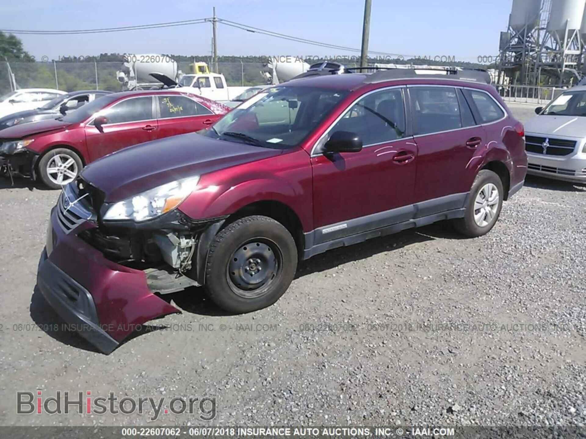 2012 Subaru Outback - VIN: 4S4BRBAC9C3213479 - Photo 2