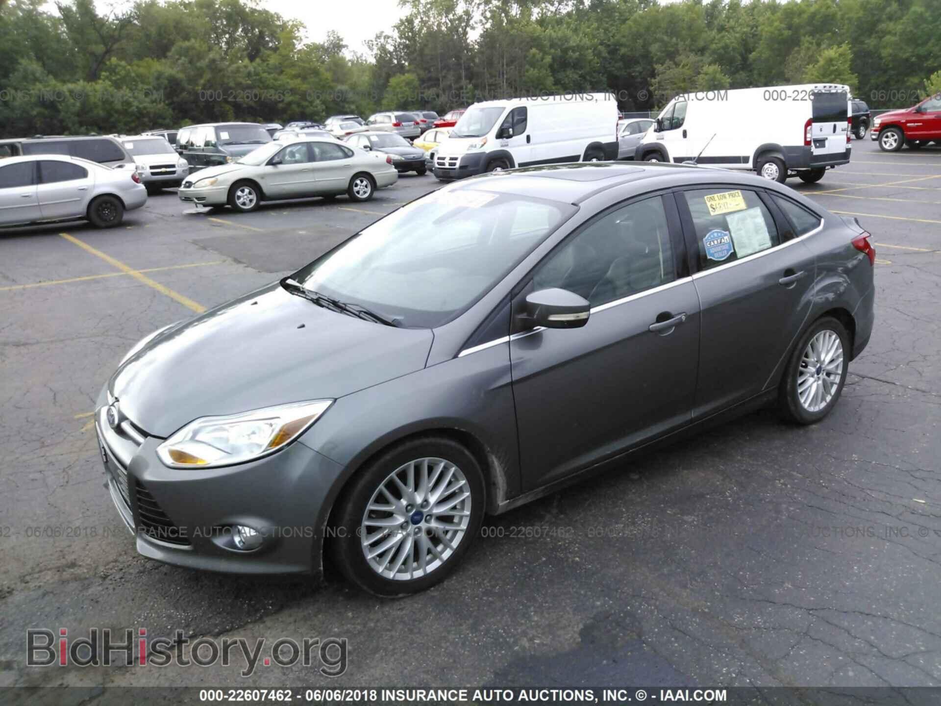 2012 Ford Focus - VIN: 1FAHP3H21CL106276 - Photo 2