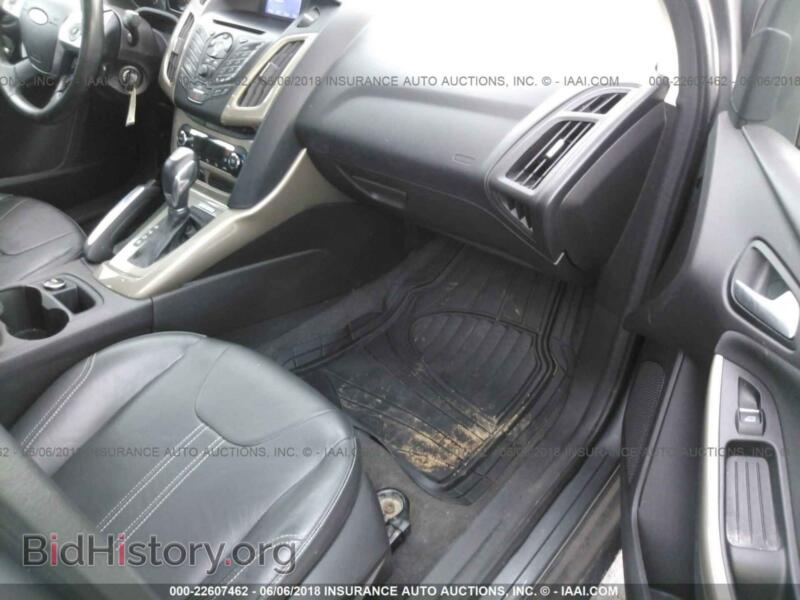 2012 Ford FOCUS (VIN 1FAHP3H21CL106276) — фото 5 из 10