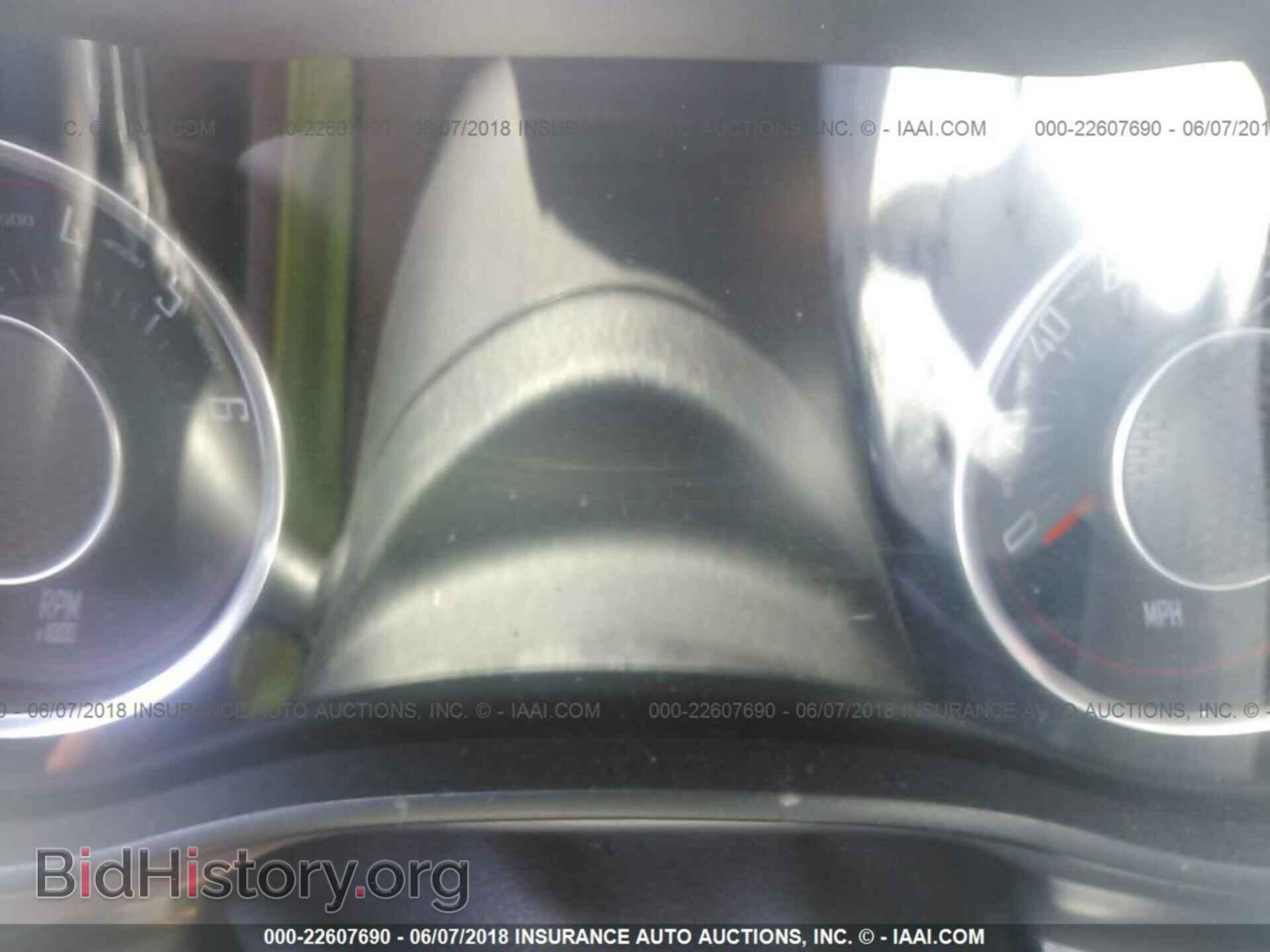 2015 Dodge Challenger - VIN: 2C3CDZAG1FH900559 - Photo 7
