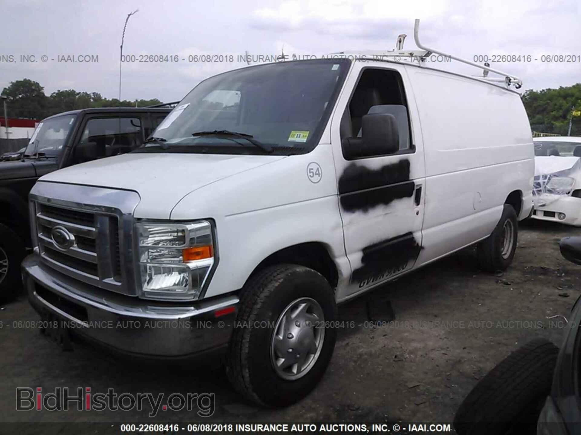 2011 Ford Econoline - VIN: 1FTNE2EL3BDA10832 - Photo 2