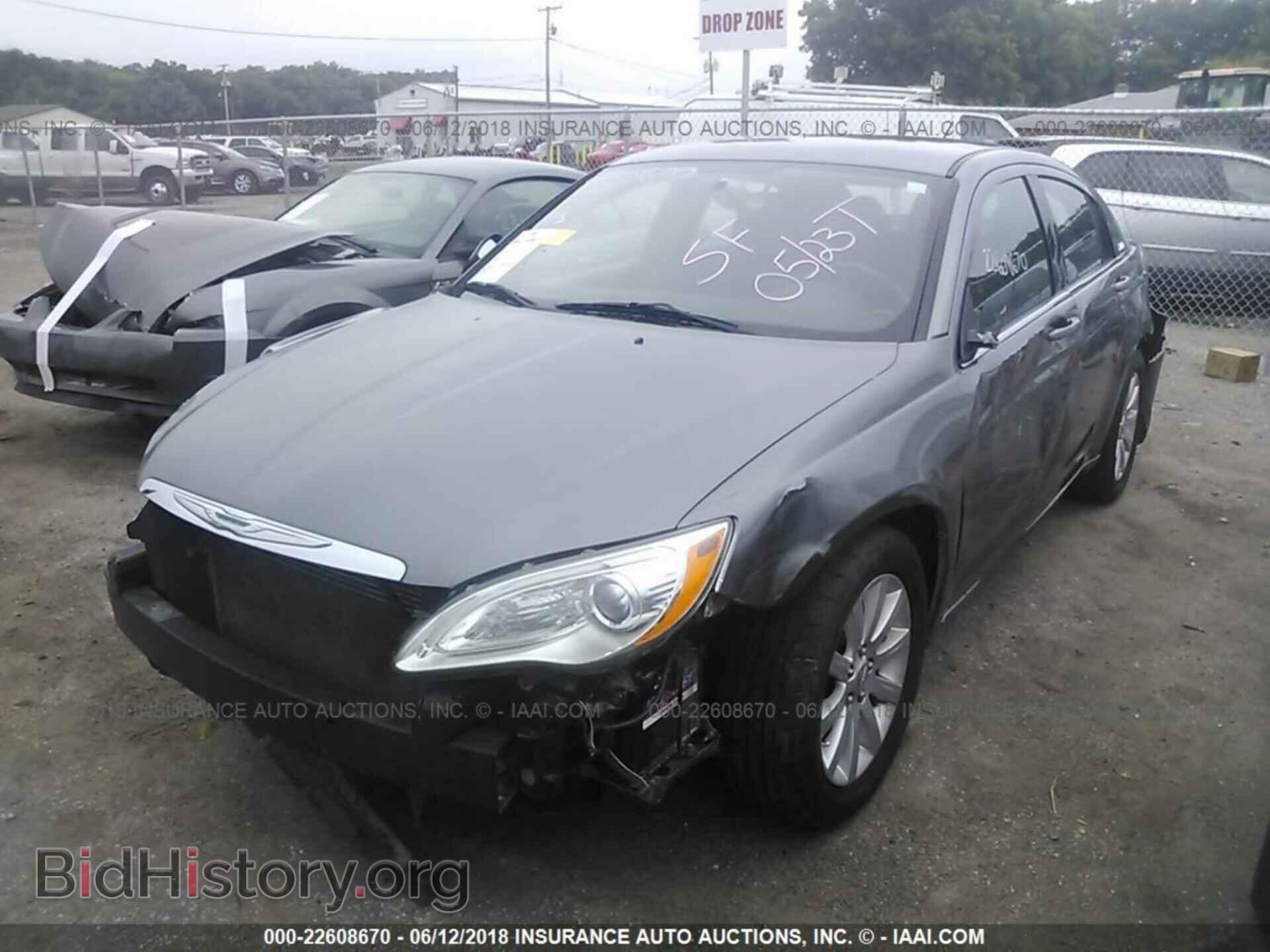 2012 Chrysler 200 - VIN: 1C3CCBBB4CN187964 - Фото 2