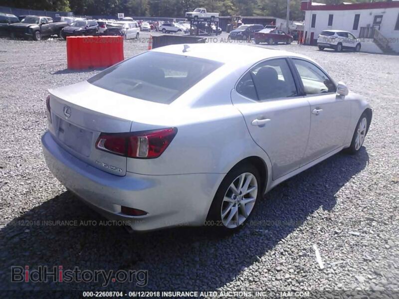 2012 Lexus IS (VIN JTHCF5C27C5060515) — фото 4 из 10